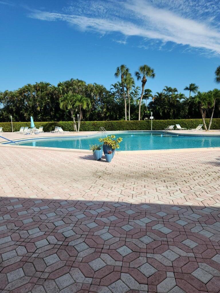 CRESTHAVEN VILLAS 1 CONDO - Residential Lease