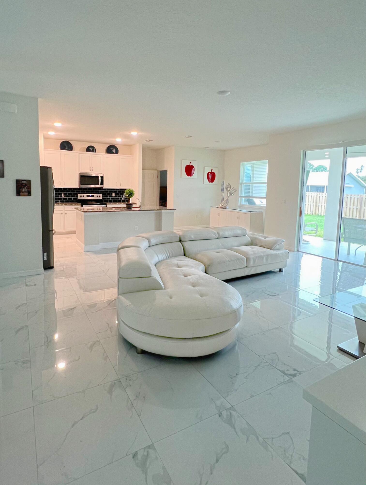 PORT ST LUCIE SECTION 4 - Residential