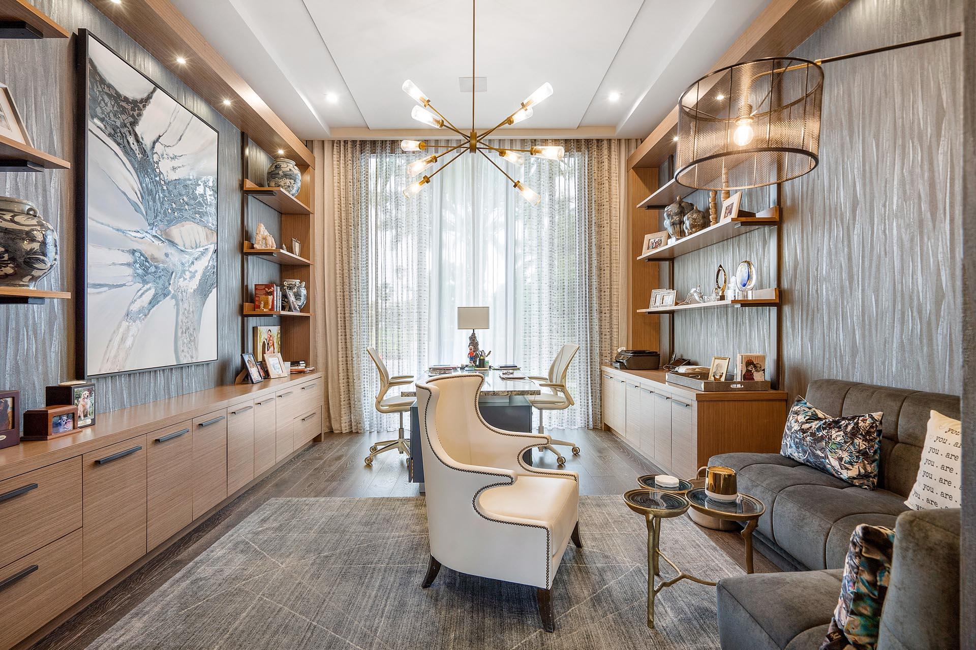 ROYAL PALM YACHT & COUNTRY CLUB - Residential