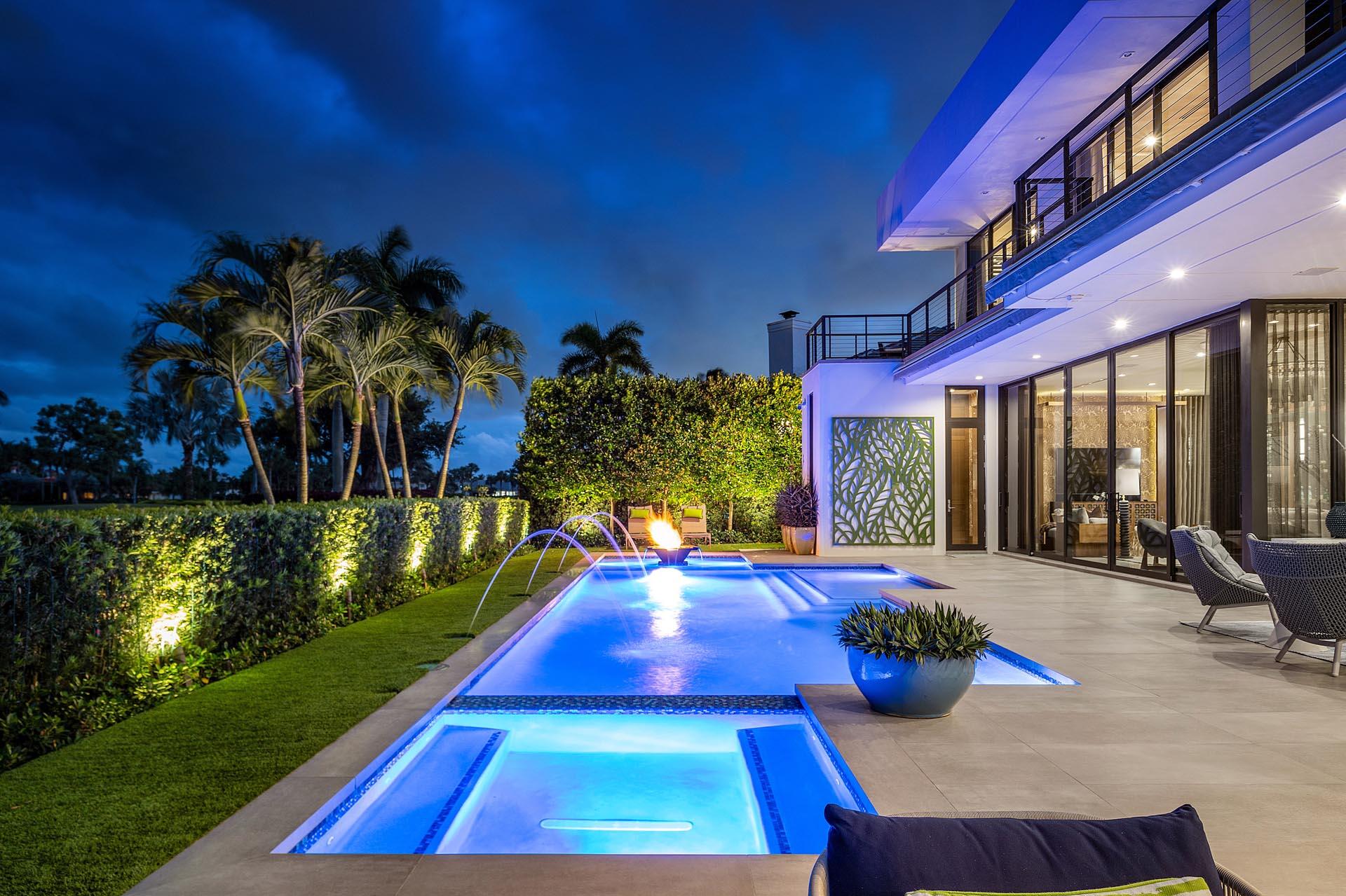 ROYAL PALM YACHT & COUNTRY CLUB - Residential