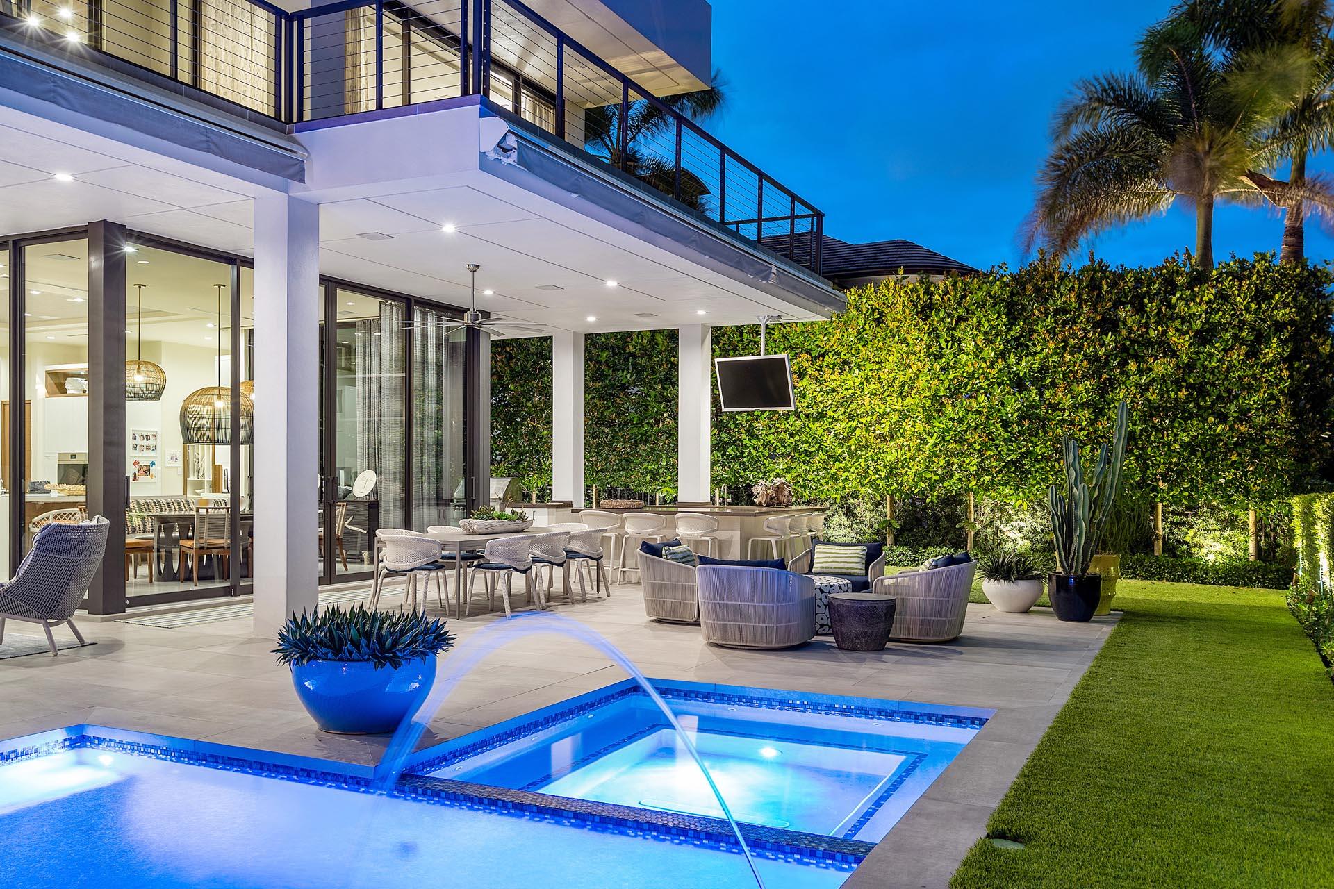 ROYAL PALM YACHT & COUNTRY CLUB - Residential