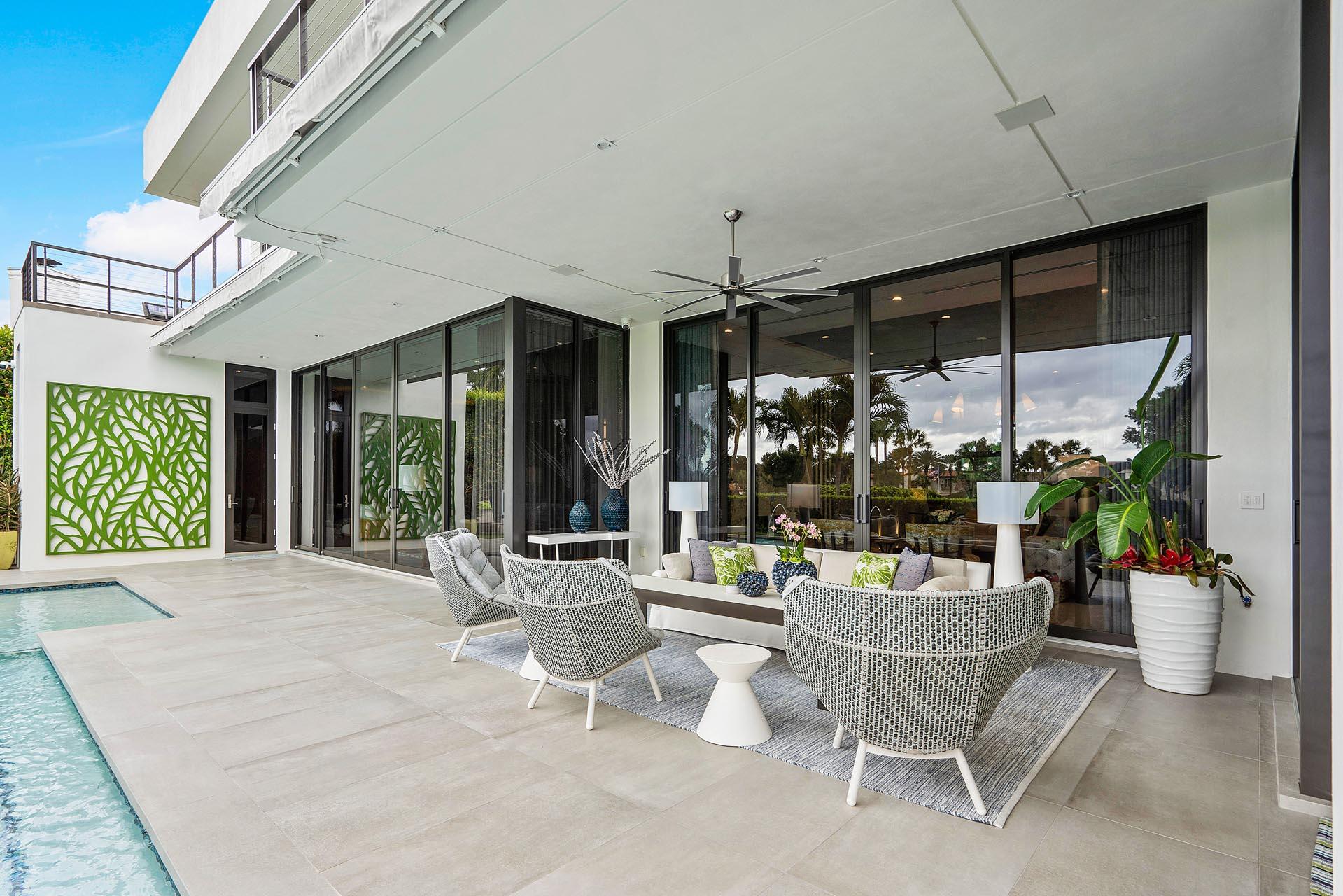 ROYAL PALM YACHT & COUNTRY CLUB - Residential