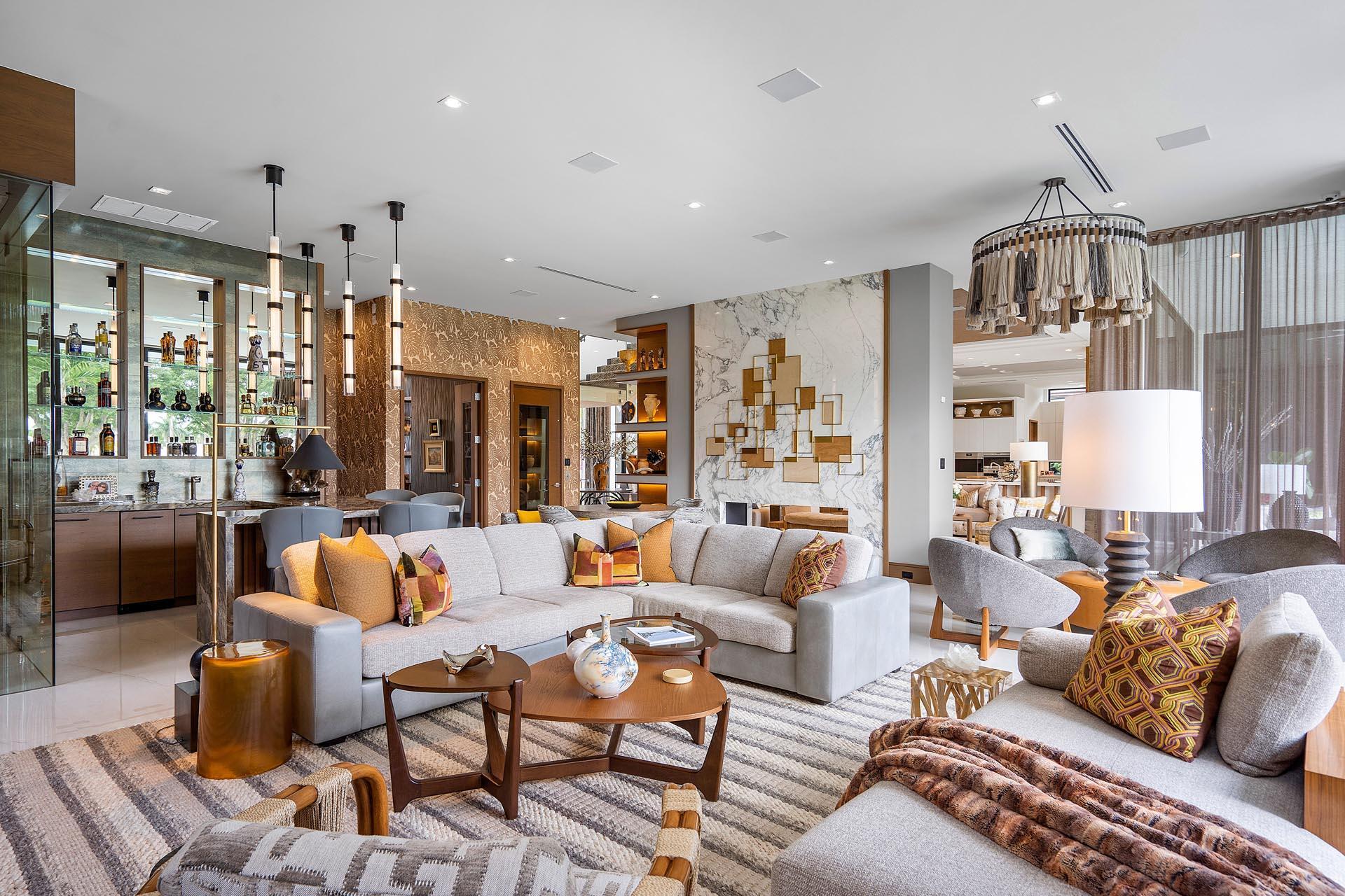 ROYAL PALM YACHT & COUNTR - Residential