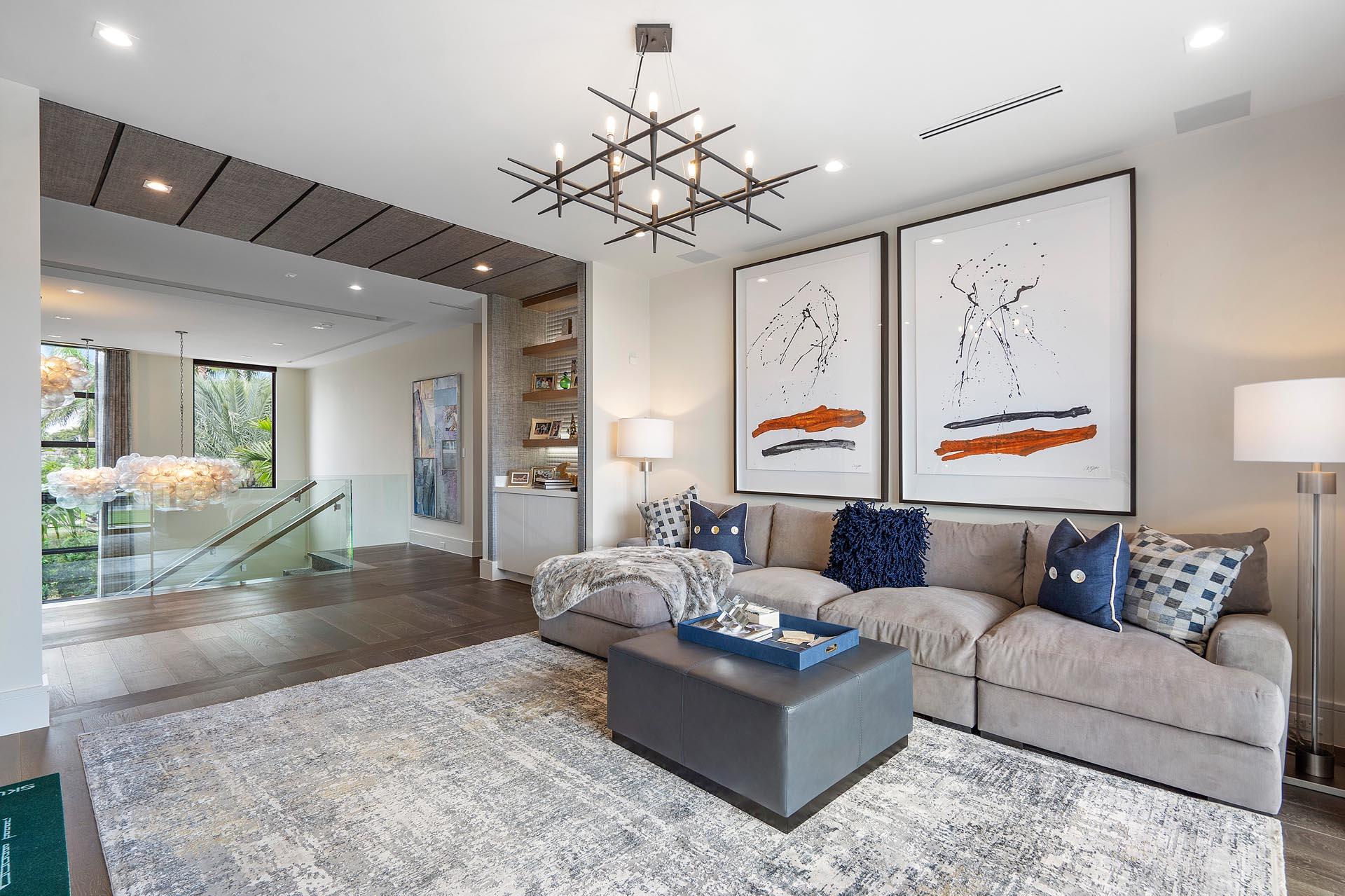 ROYAL PALM YACHT & COUNTRY CLUB - Residential