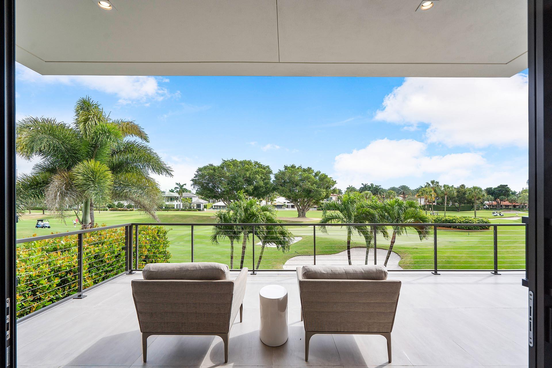 ROYAL PALM YACHT & COUNTRY CLUB - Residential