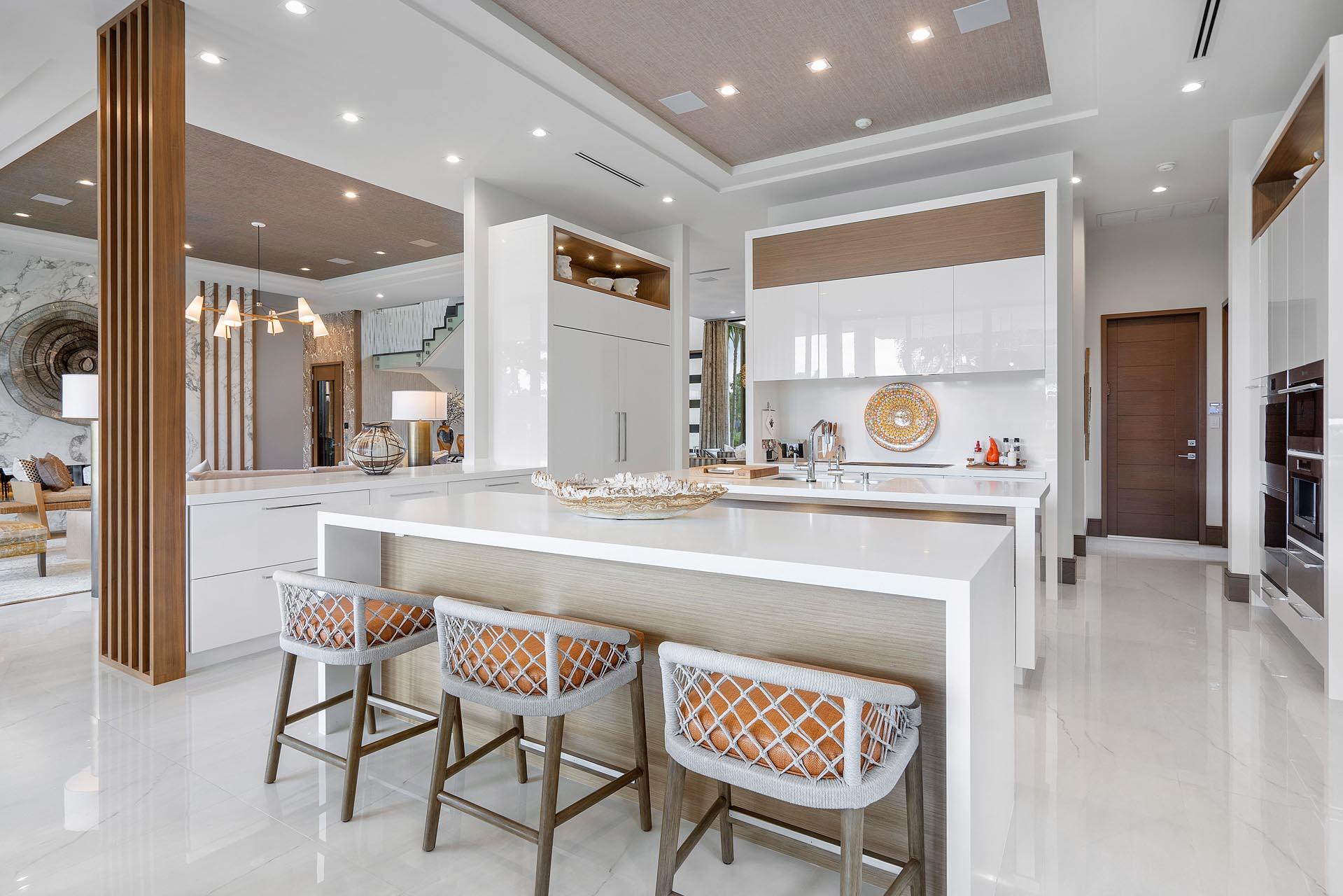 ROYAL PALM YACHT & COUNTRY CLUB - Residential