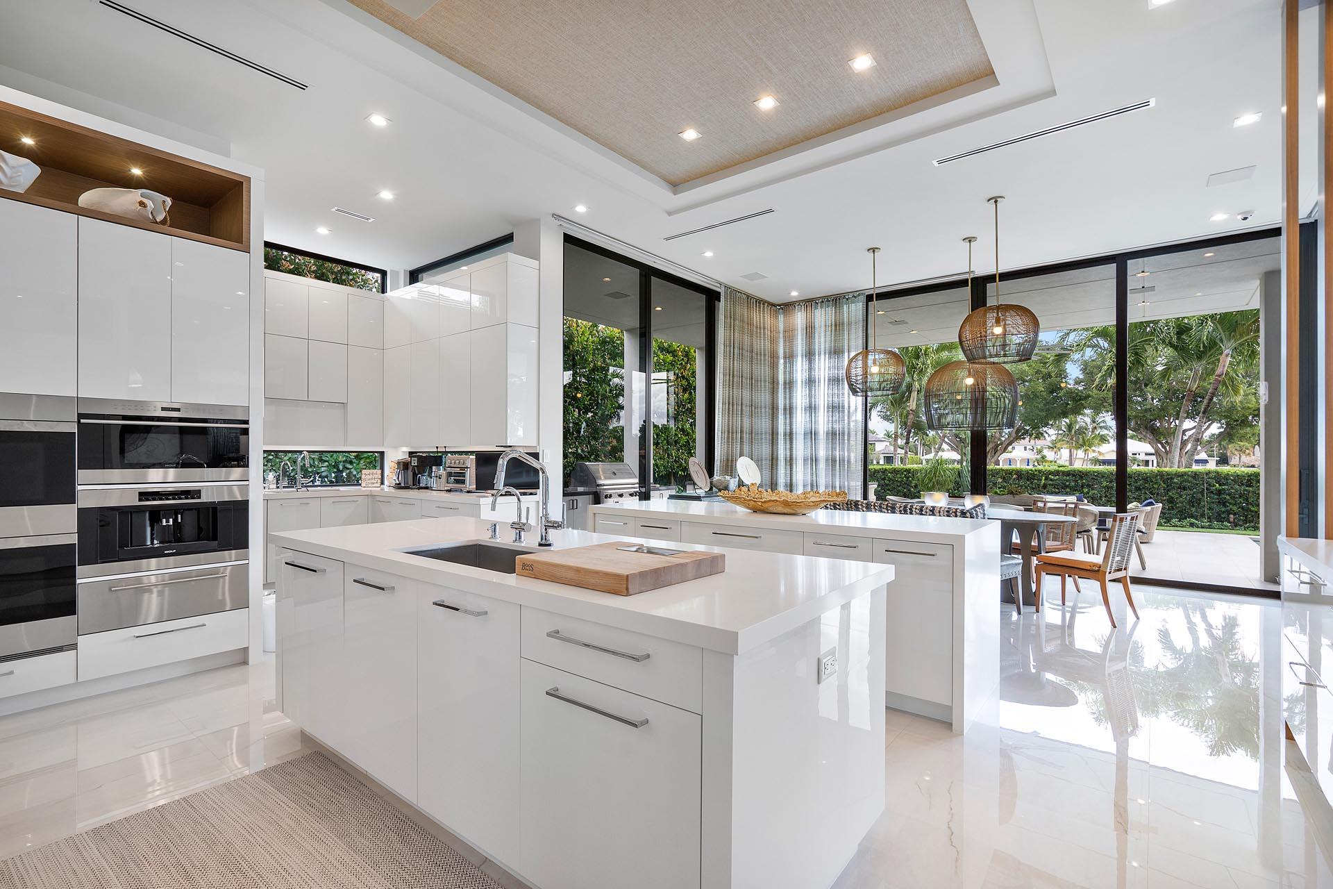 ROYAL PALM YACHT & COUNTRY CLUB - Residential