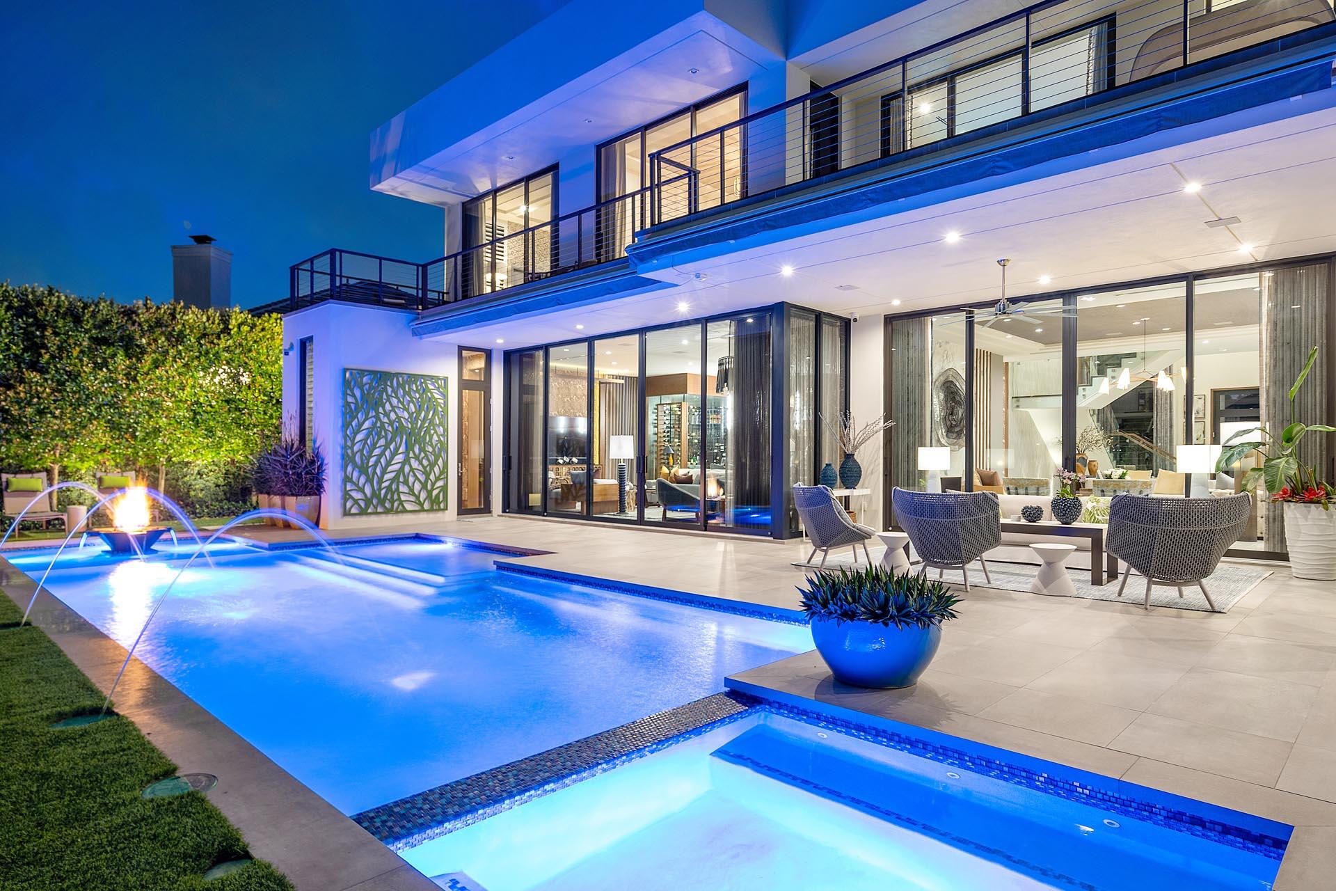 ROYAL PALM YACHT & COUNTRY CLUB - Residential