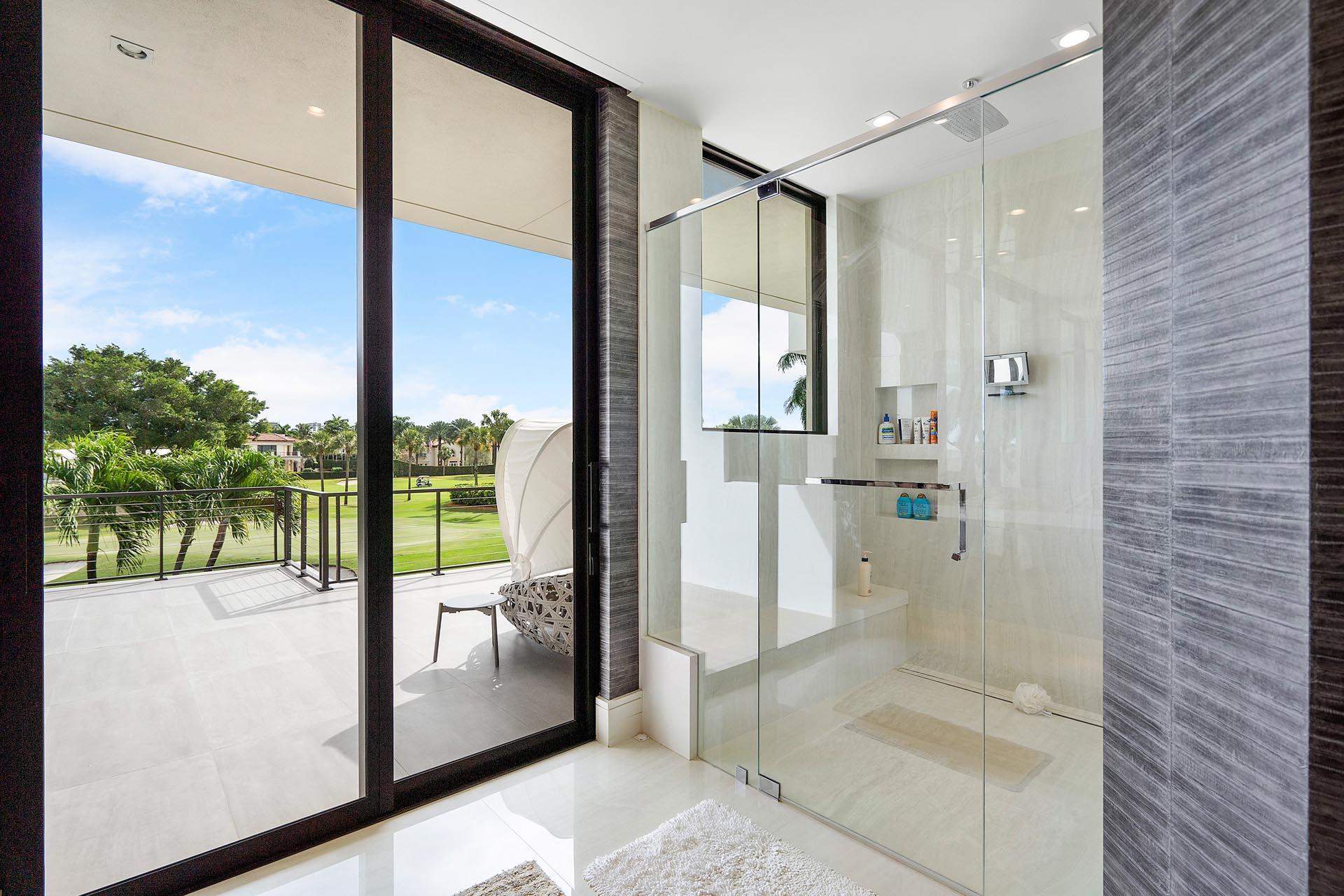 ROYAL PALM YACHT & COUNTR - Residential