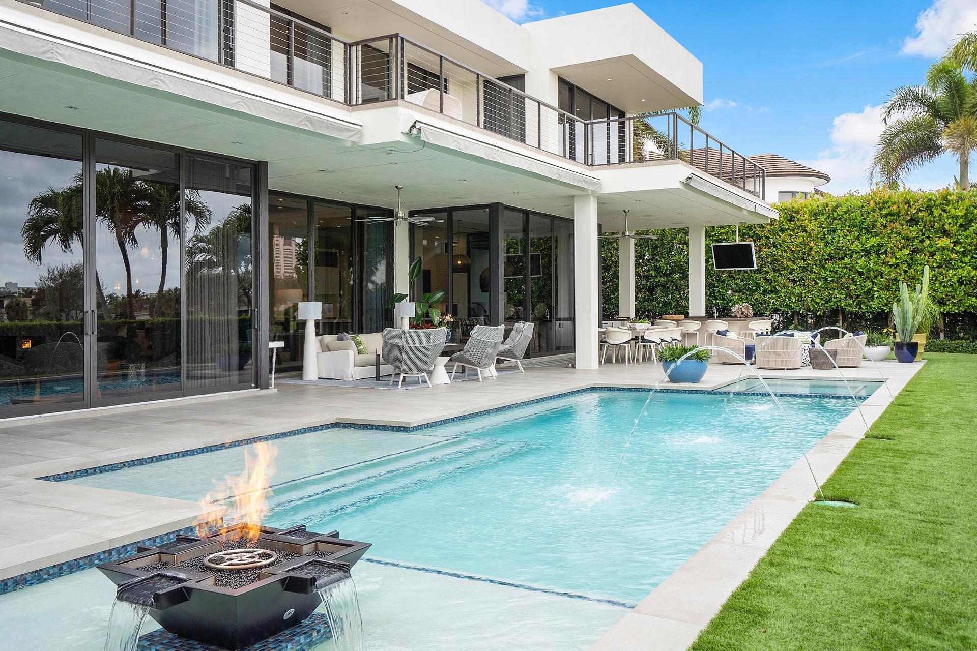 ROYAL PALM YACHT & COUNTRY CLUB - Residential