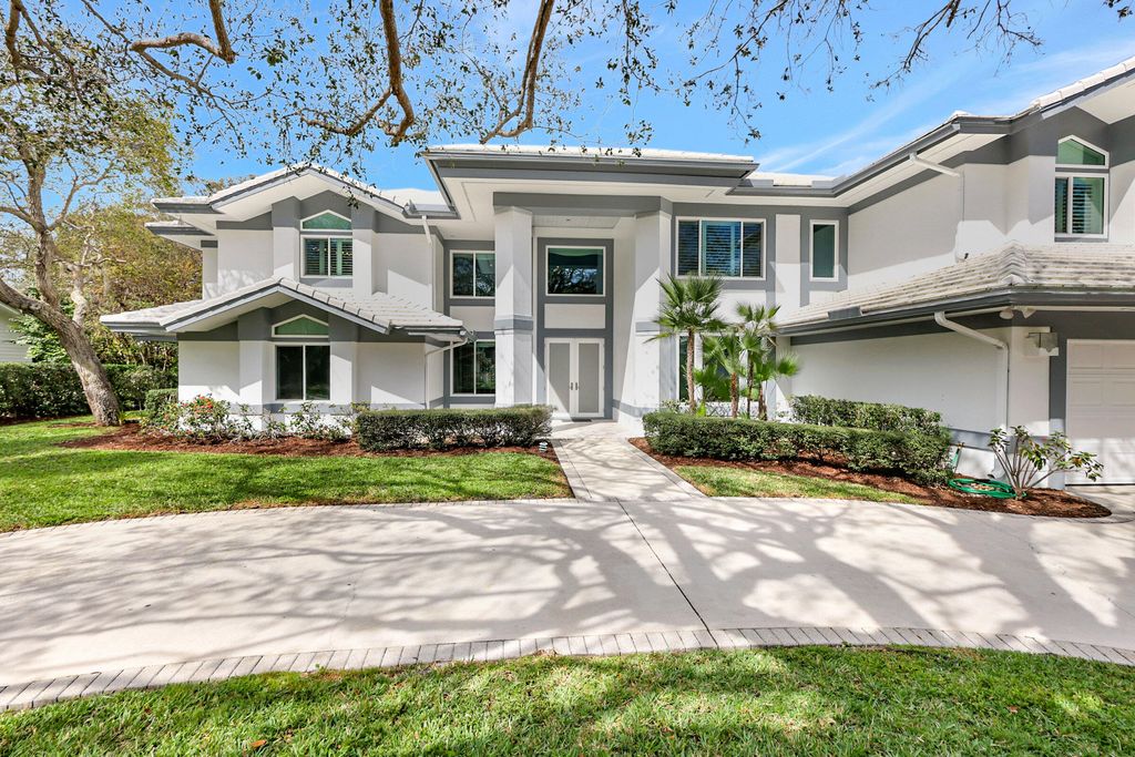 Photo of 8 Ridgeland Drive, Sewalls Point, FL 34996 (MLS # R10957190)