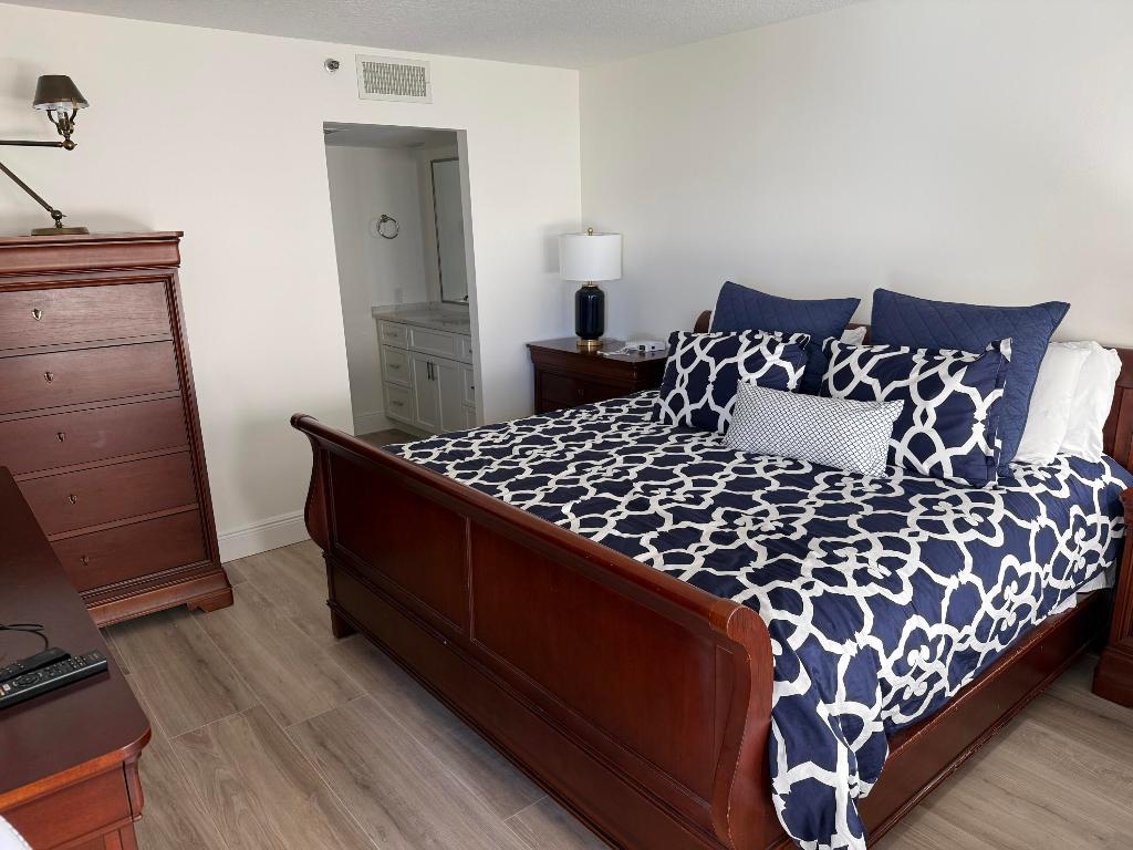 JUPITER COVE CONDO - Residential Lease