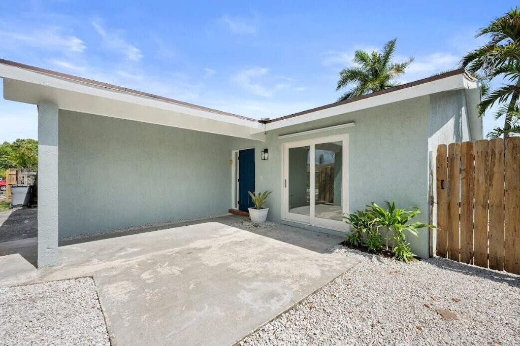 Photo of 8632 Pluto Terrace, West Palm Beach, FL 33403 (MLS # R11169031)