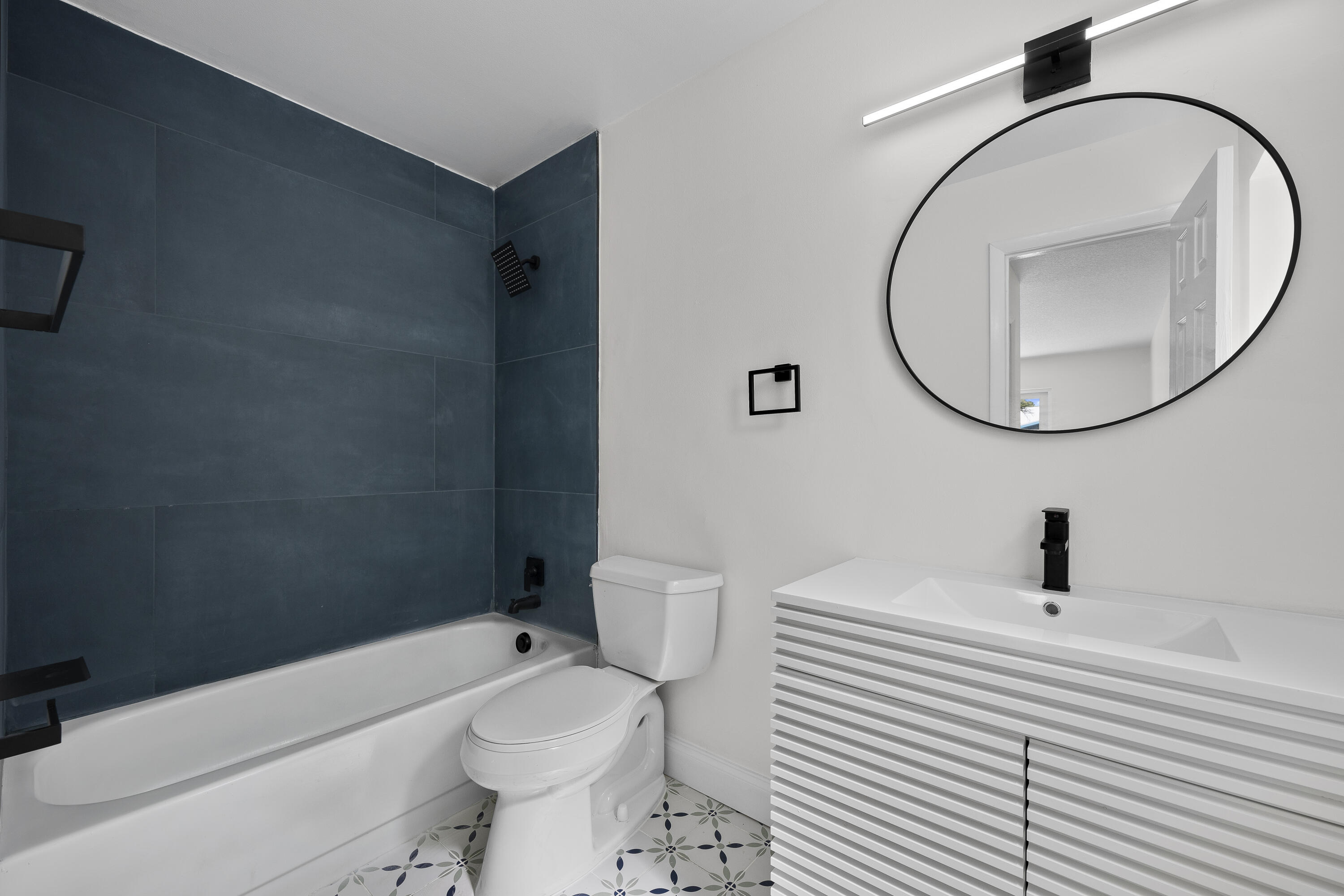 PARKWAY VILLAGE - Residential