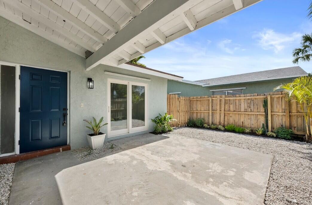 PARKWAY VILLAGE - Residential