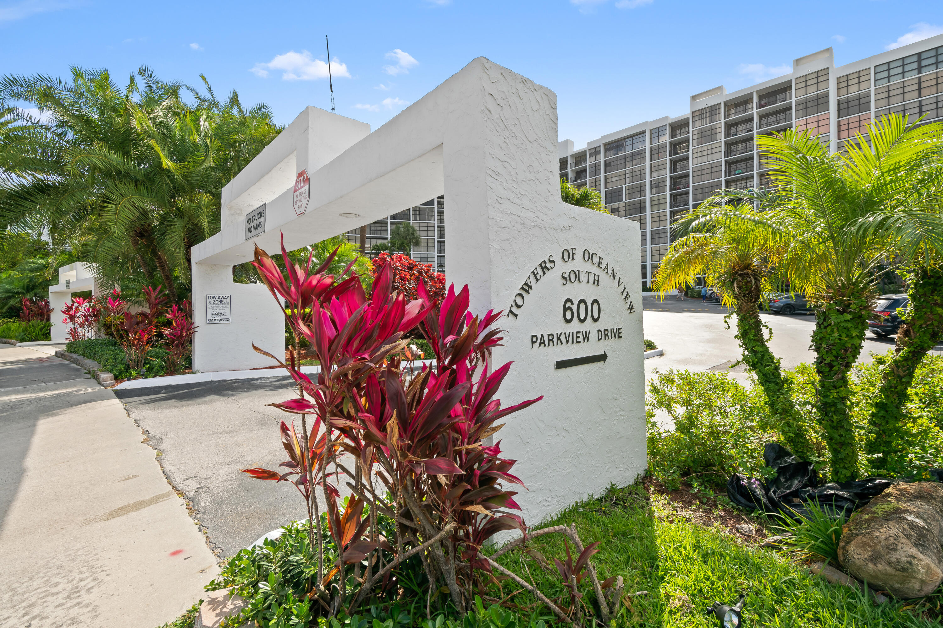 TOWERS OF OCEANVIEW SOUTH - Residential
