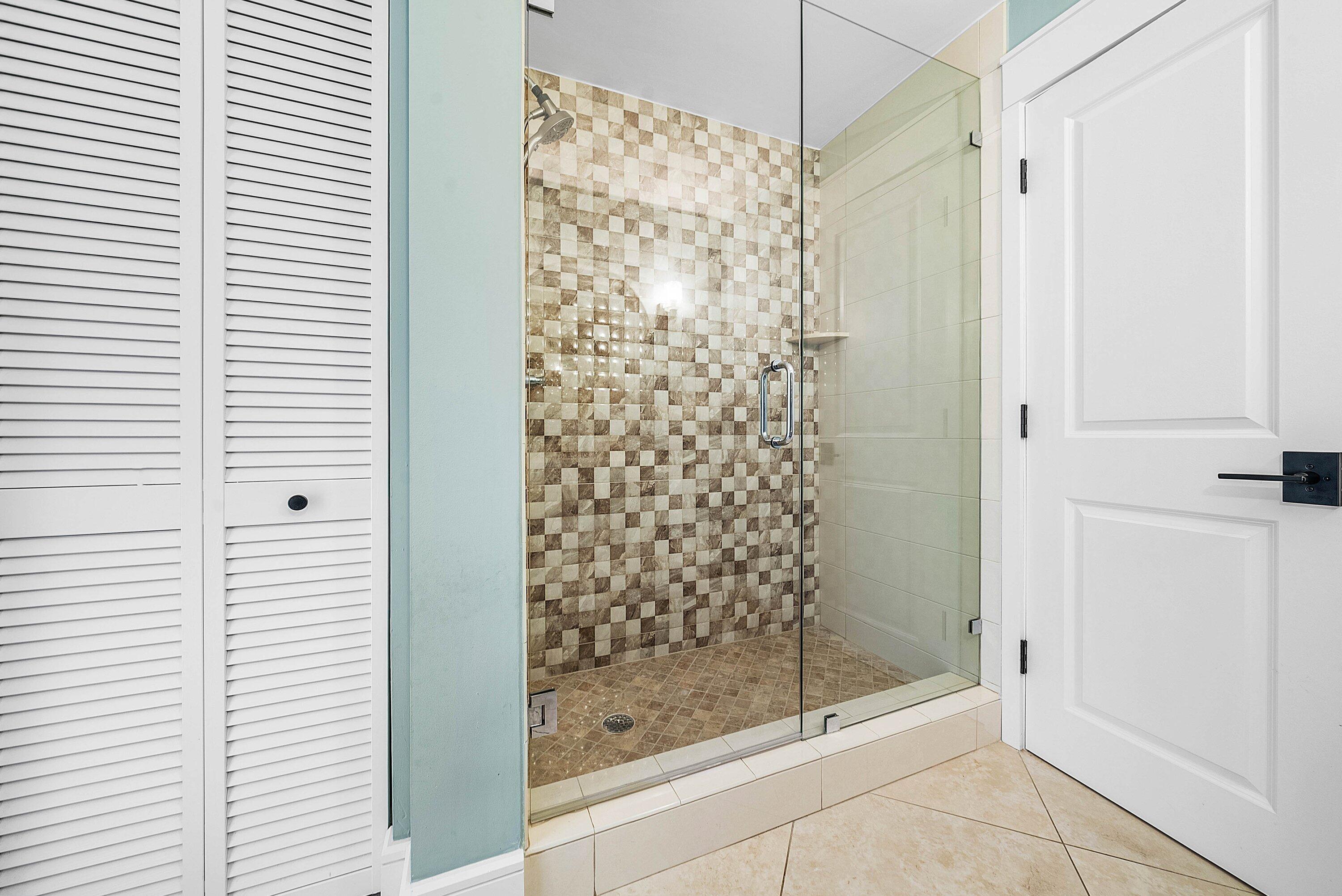 PINE TREE GOLF CLUB - Residential