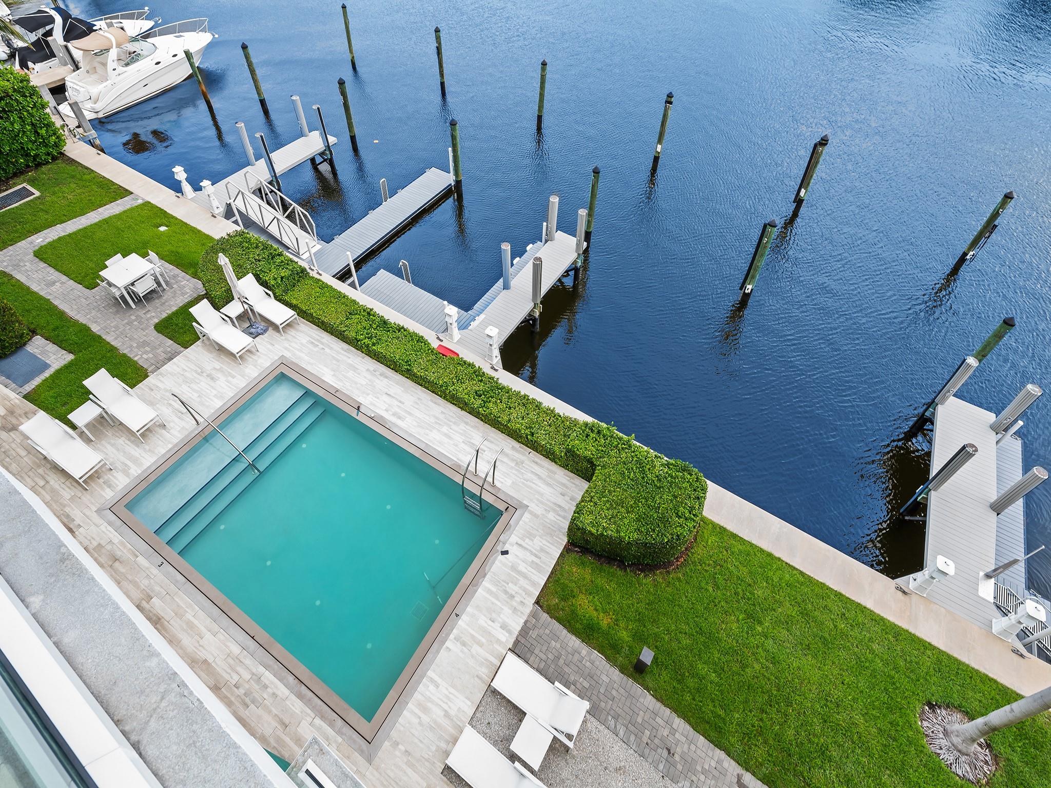 353 SUNSET - Residential