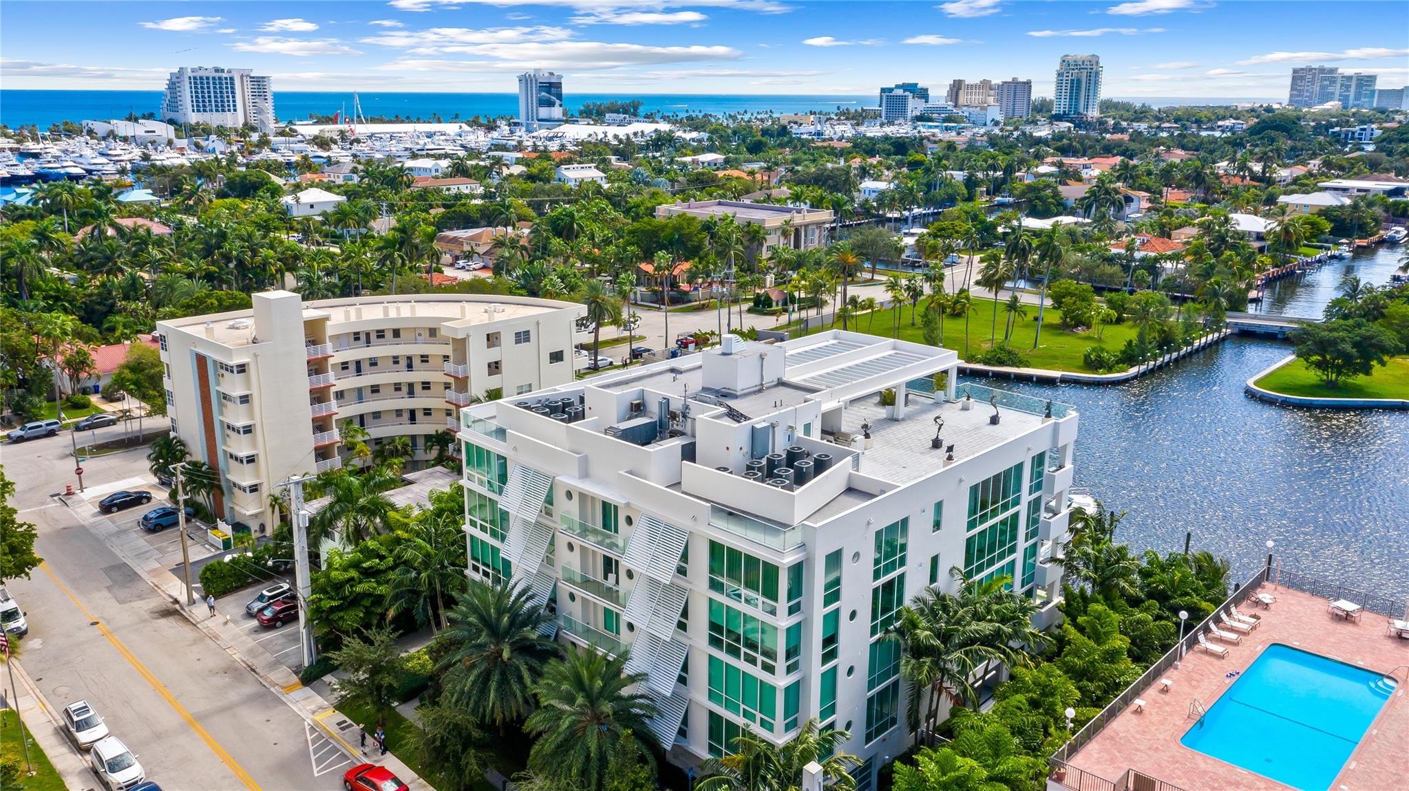 353 SUNSET - Residential