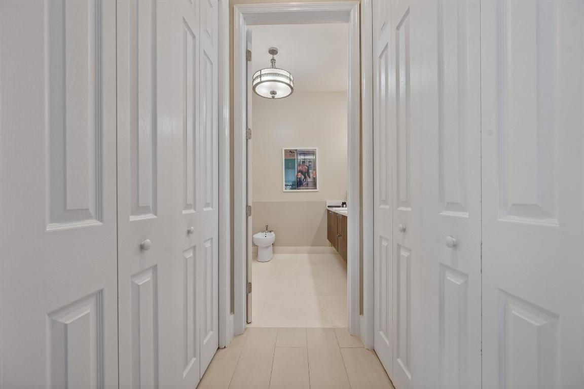 EQUESTRIAN CLUB ESTATES 3 - Residential Lease