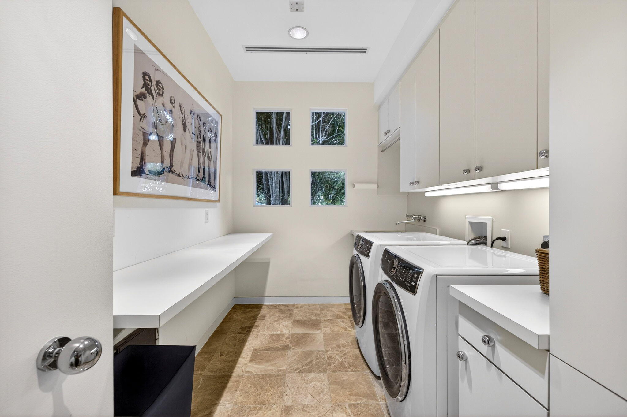 SAILFISH POINT - Residential