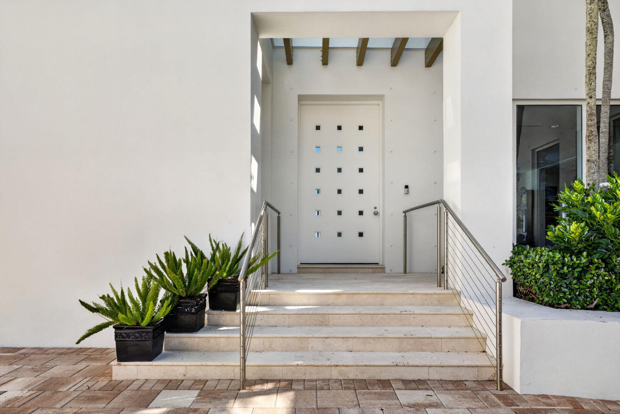 SAILFISH POINT - Residential