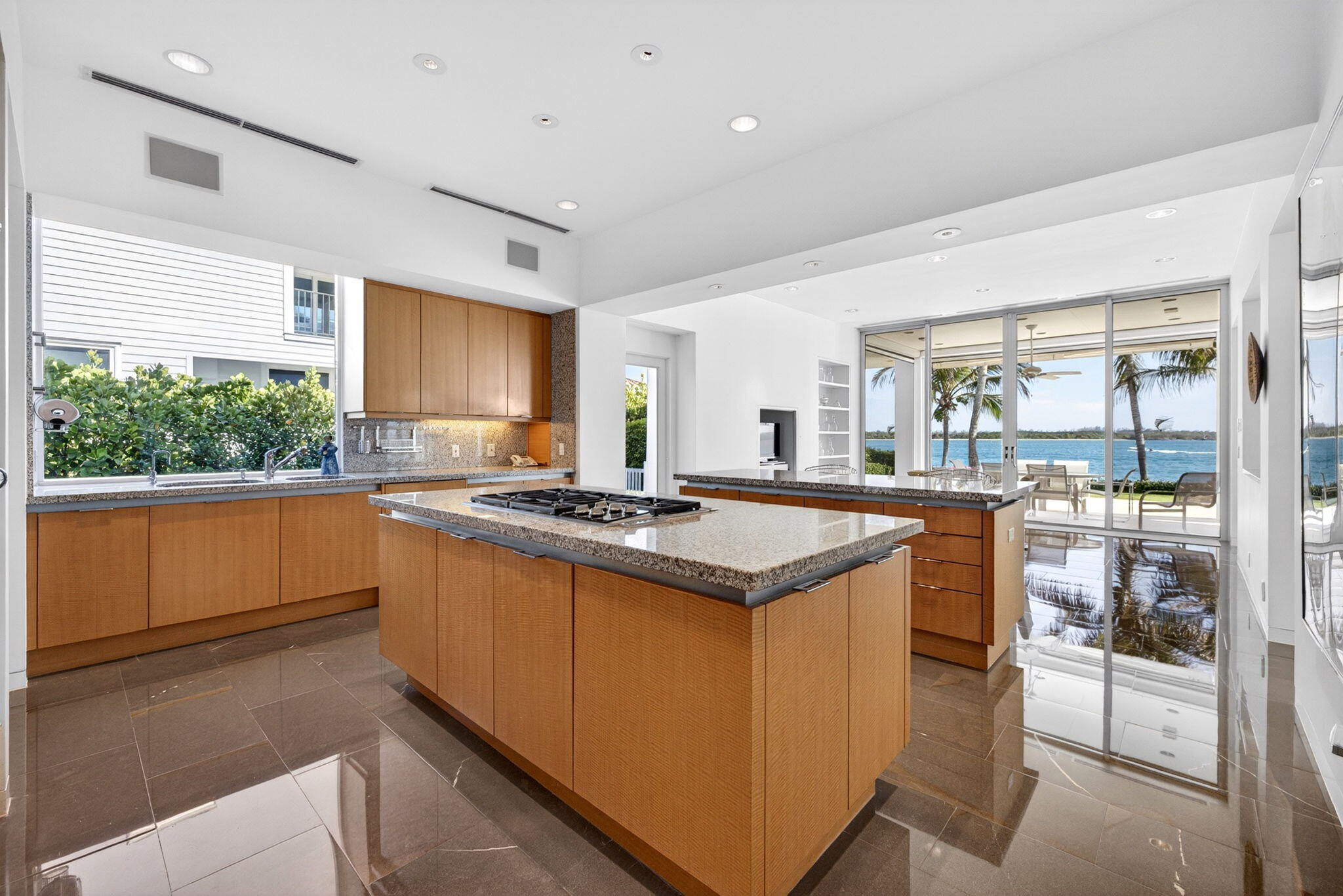 SAILFISH POINT - Residential