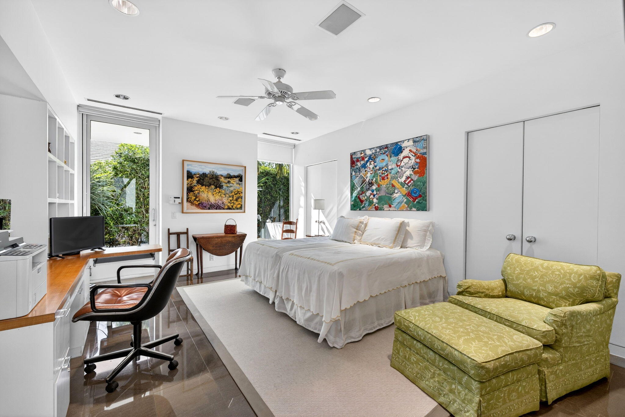 SAILFISH POINT - Residential