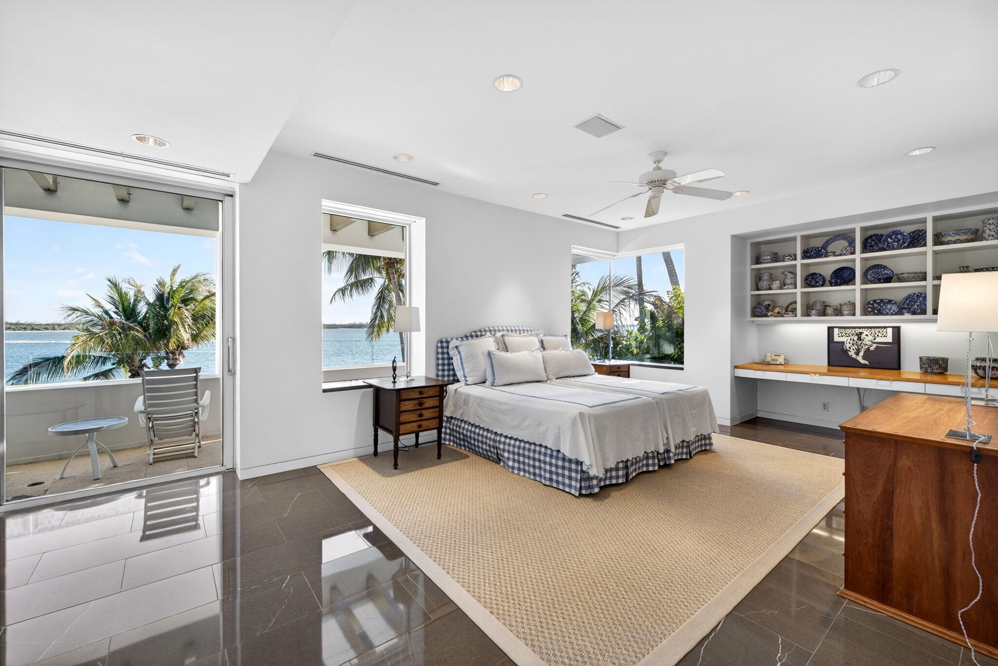 SAILFISH POINT - Residential