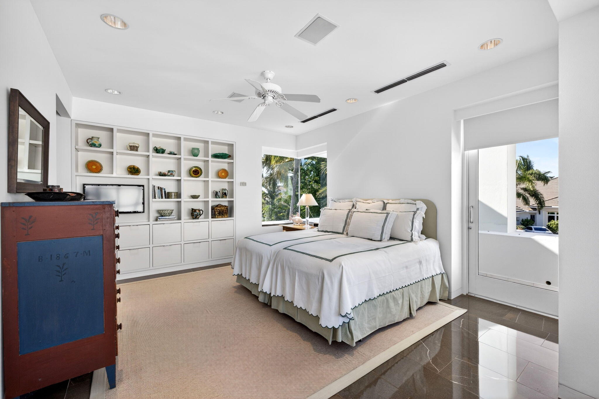 SAILFISH POINT - Residential