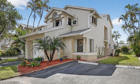 2052 Discovery Cir E Deerfield Beach FL 33442