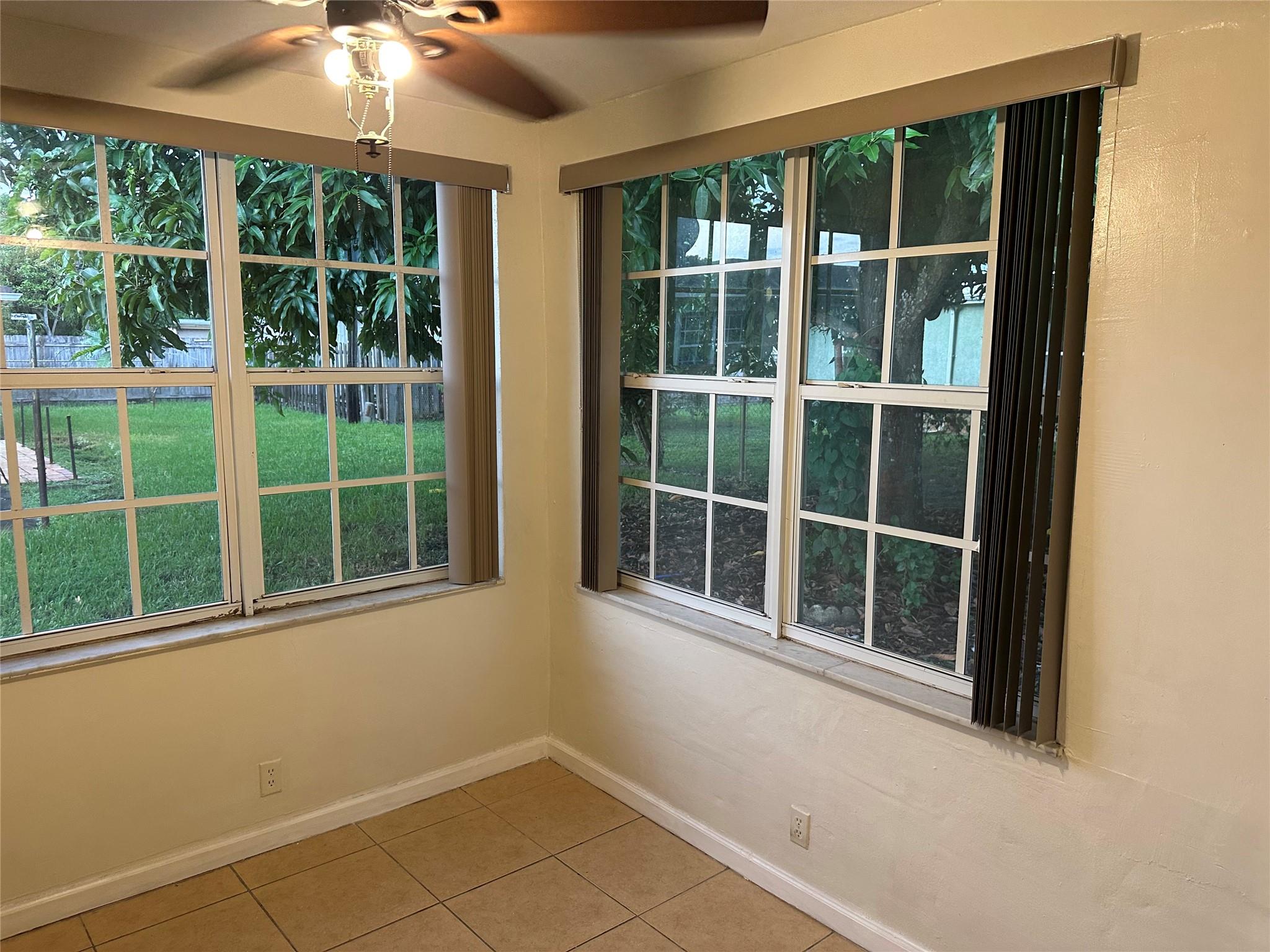 Lauderdale Lakes Northgat - Residential Lease