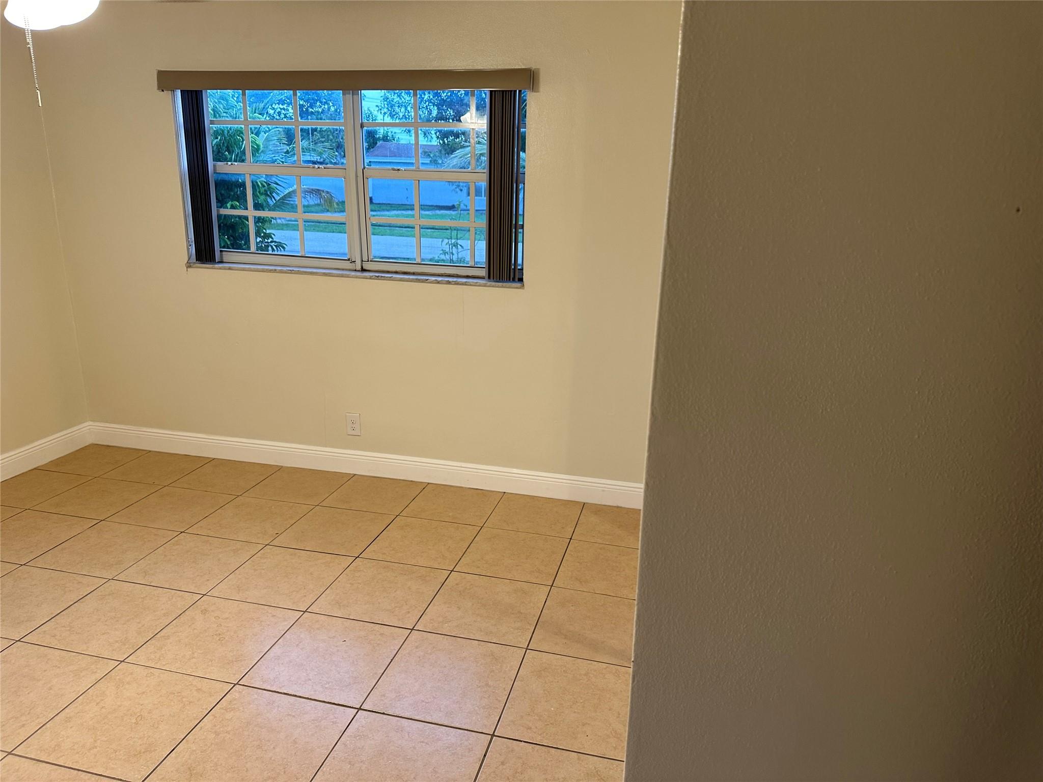 Lauderdale Lakes Northgat - Residential Lease
