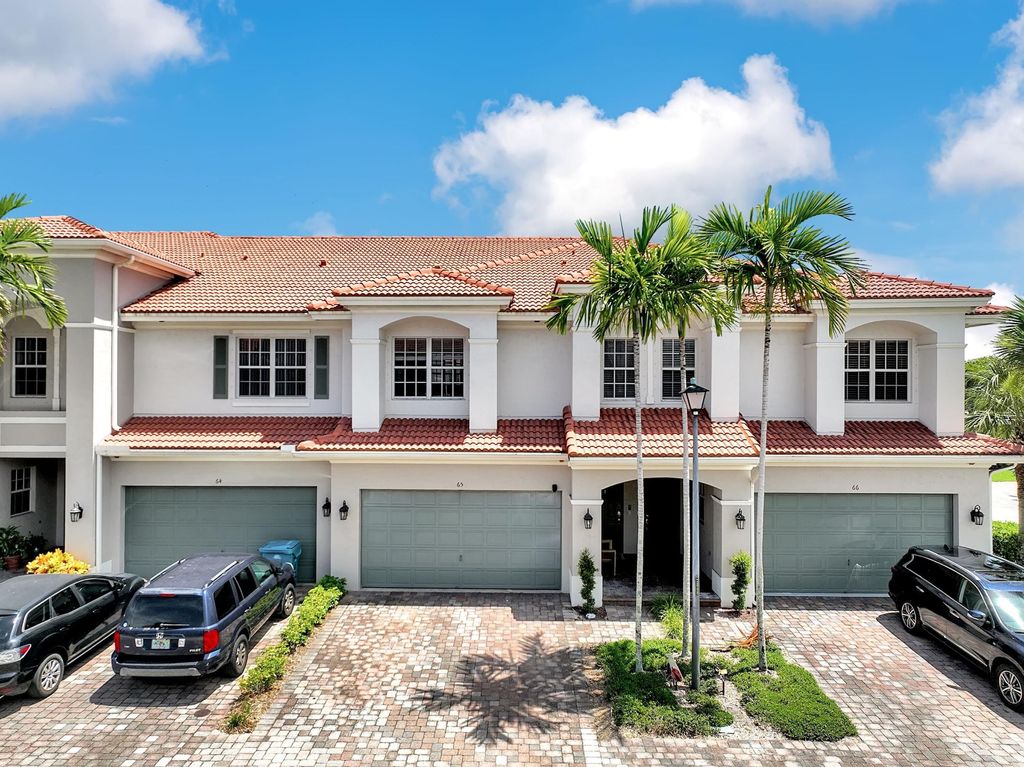 Photo of 65 Lancaster Road, Boynton Beach, FL 33426 (MLS # R10816525)