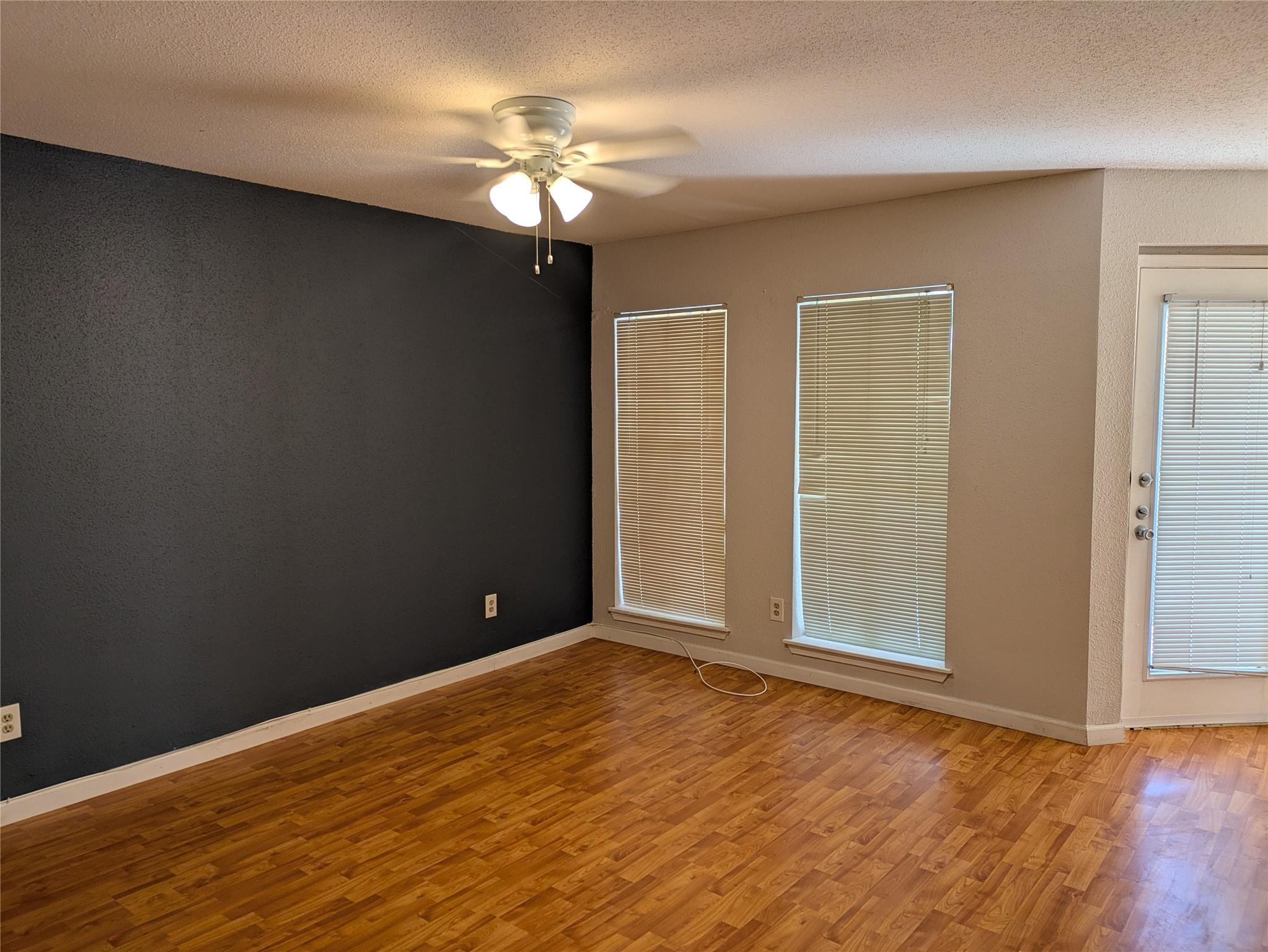 Savannah At Riverside Con - Residential Lease