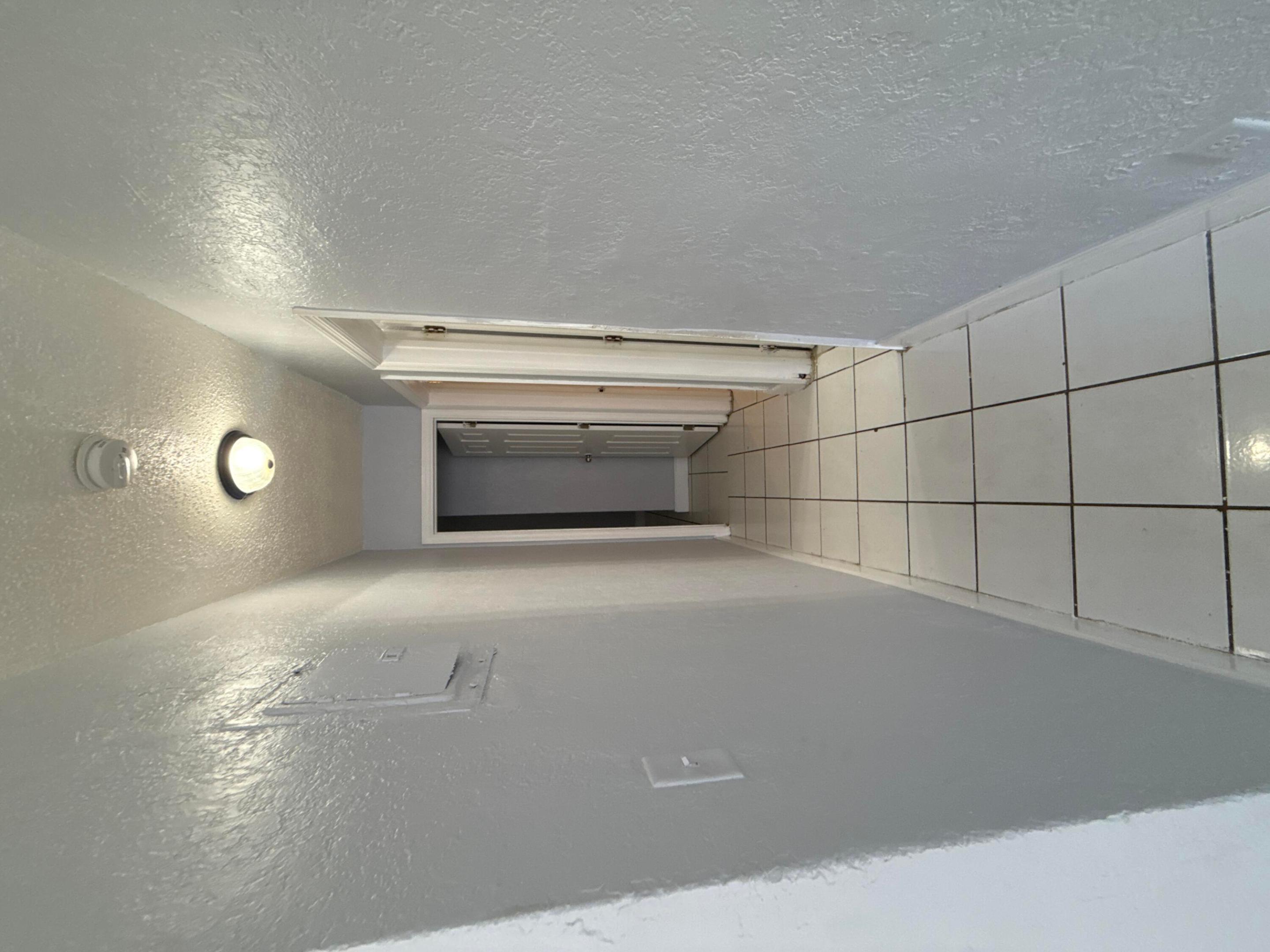 COLLEGE TRACT - Residential Lease