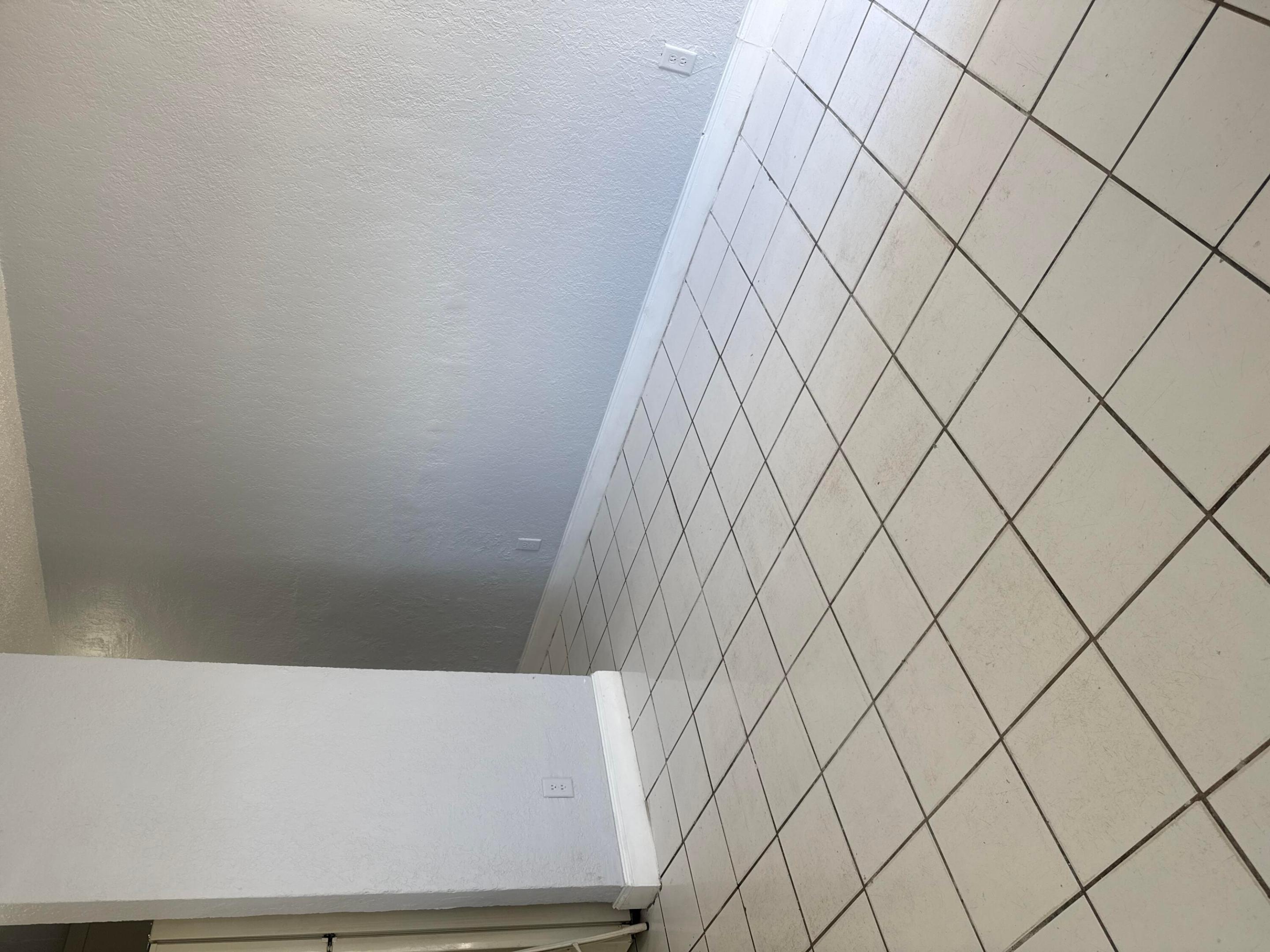 COLLEGE TRACT - Residential Lease