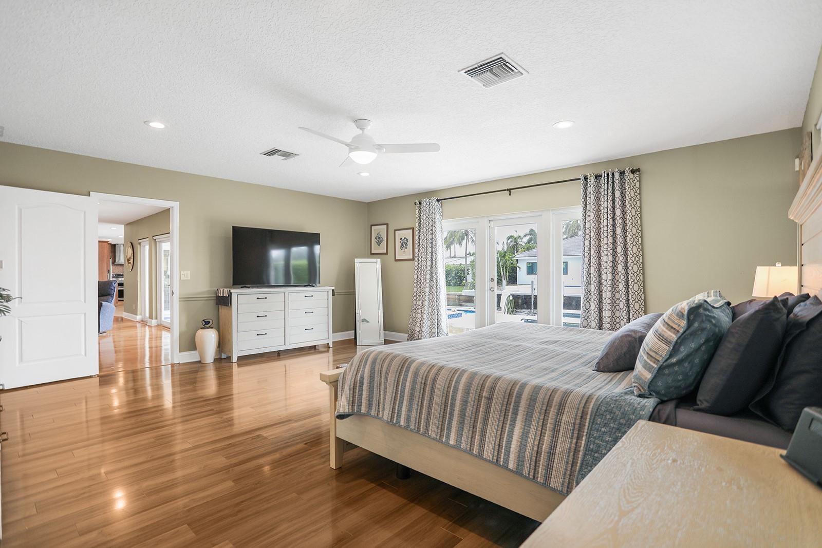 Tropic Isle - Residential