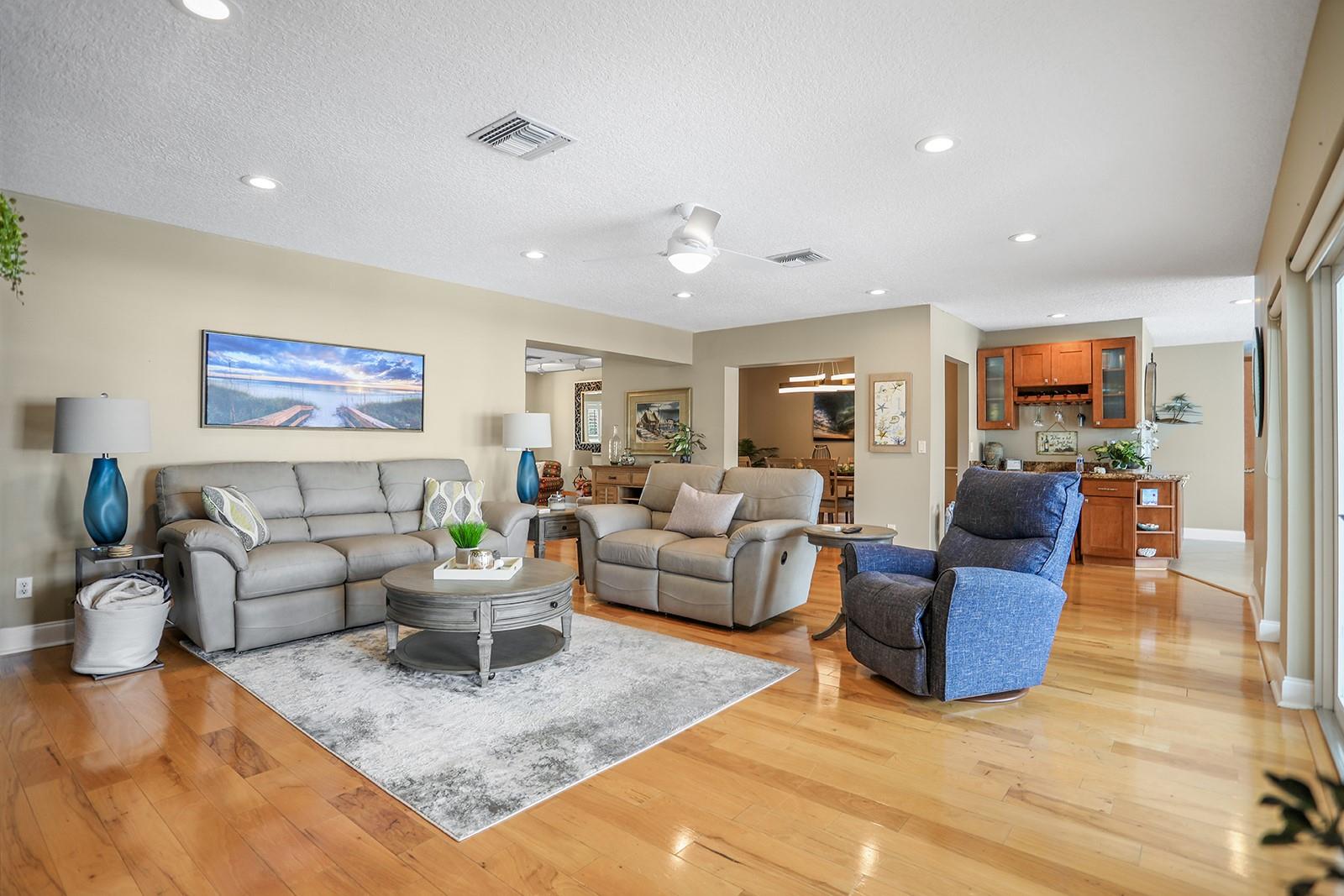 Tropic Isle - Residential