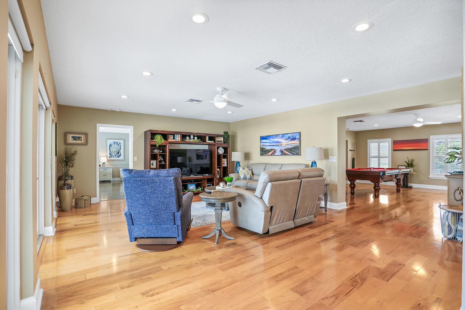 Tropic Isle - Residential