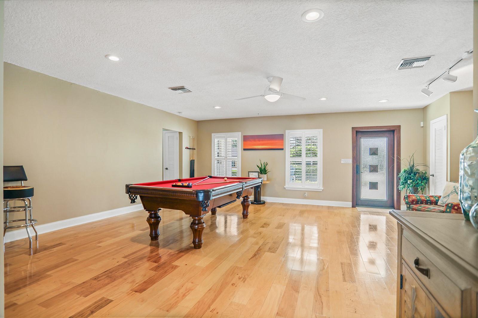 Tropic Isle - Residential