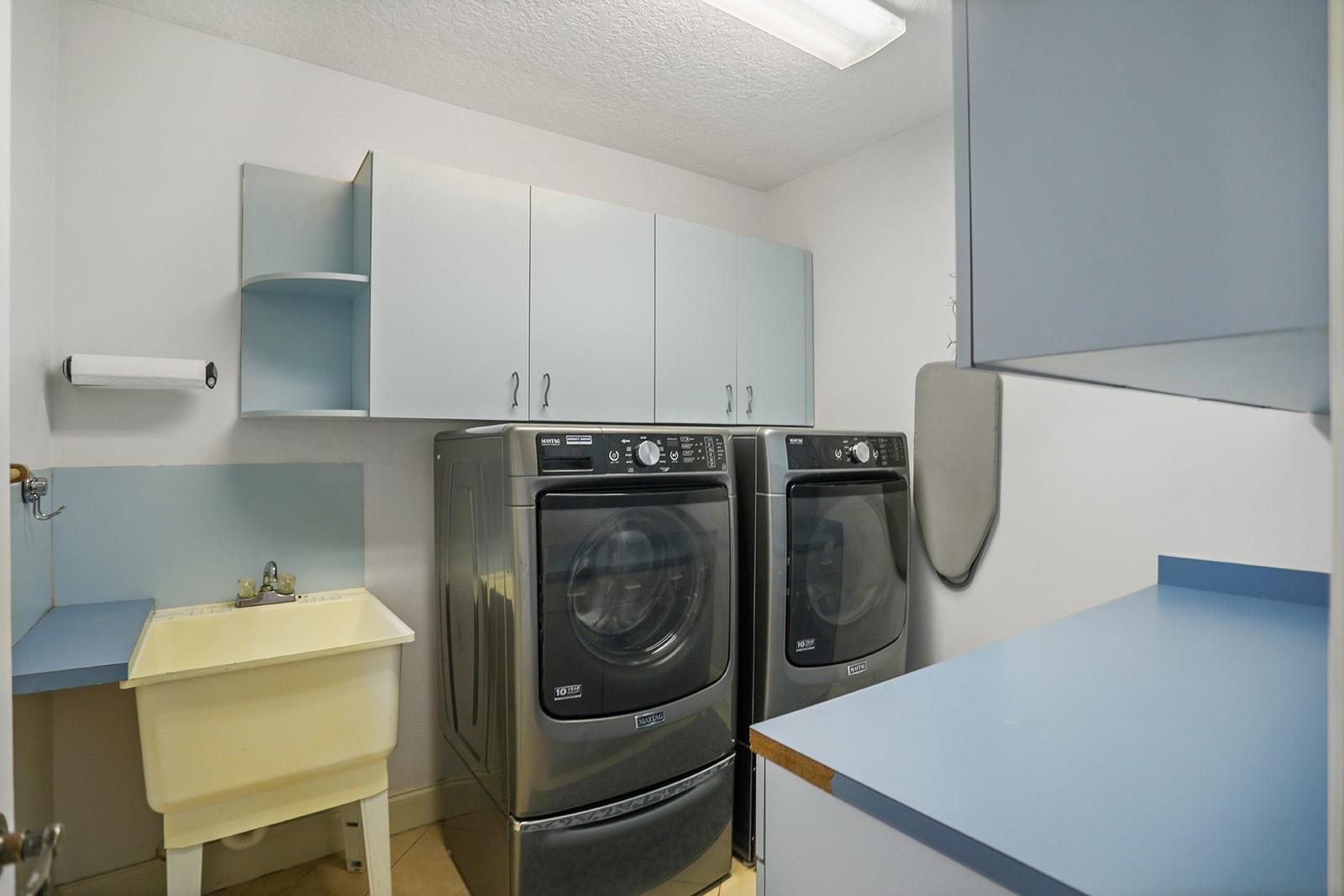 Tropic Isle - Residential