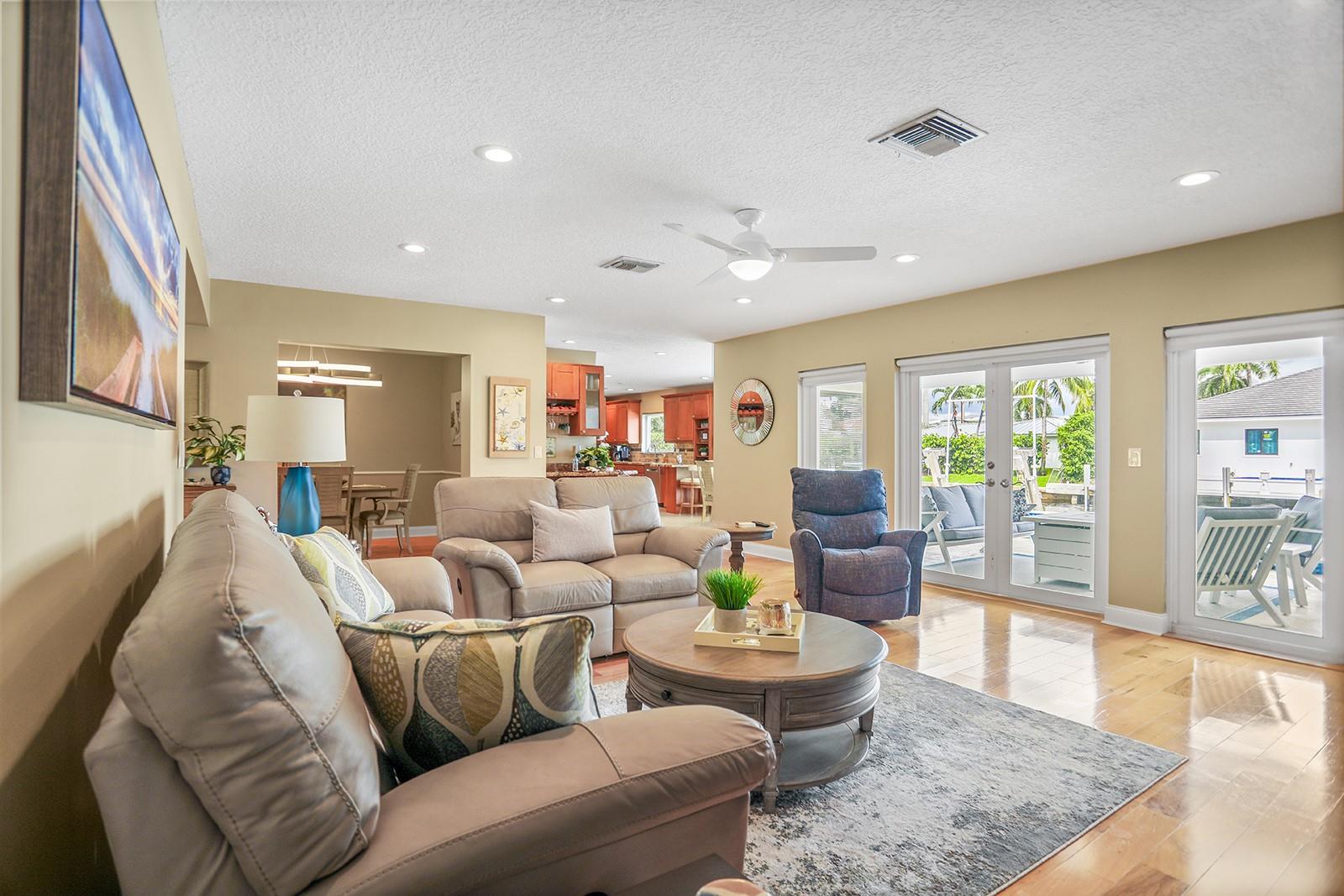 Tropic Isle - Residential