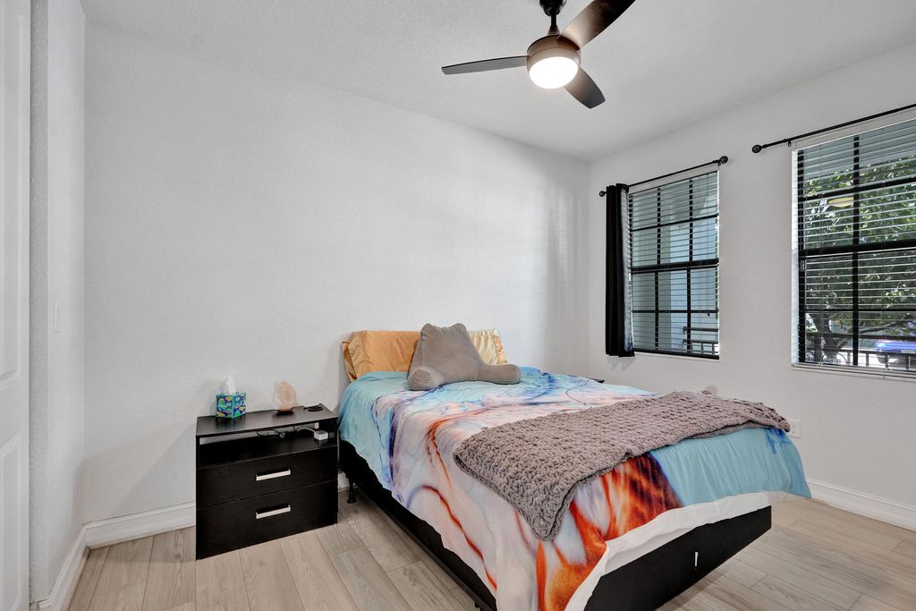 Photo of 11621 SW 13th Court, Pembroke Pines, FL 33025 (MLS # B26009318)