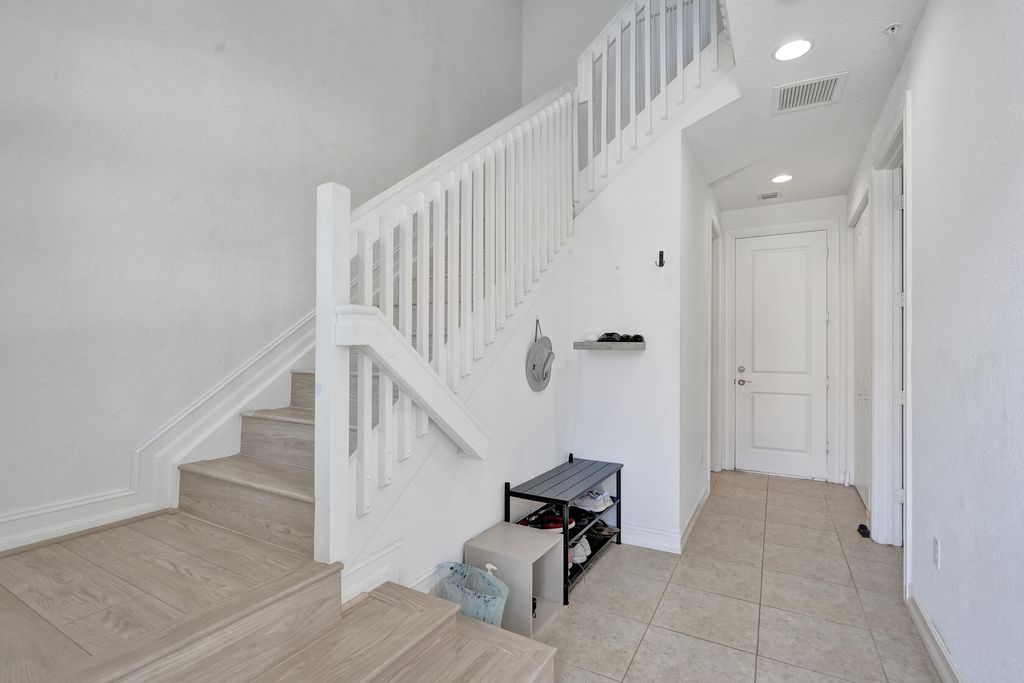 Photo of 11621 SW 13th Court, Pembroke Pines, FL 33025 (MLS # B26009318)