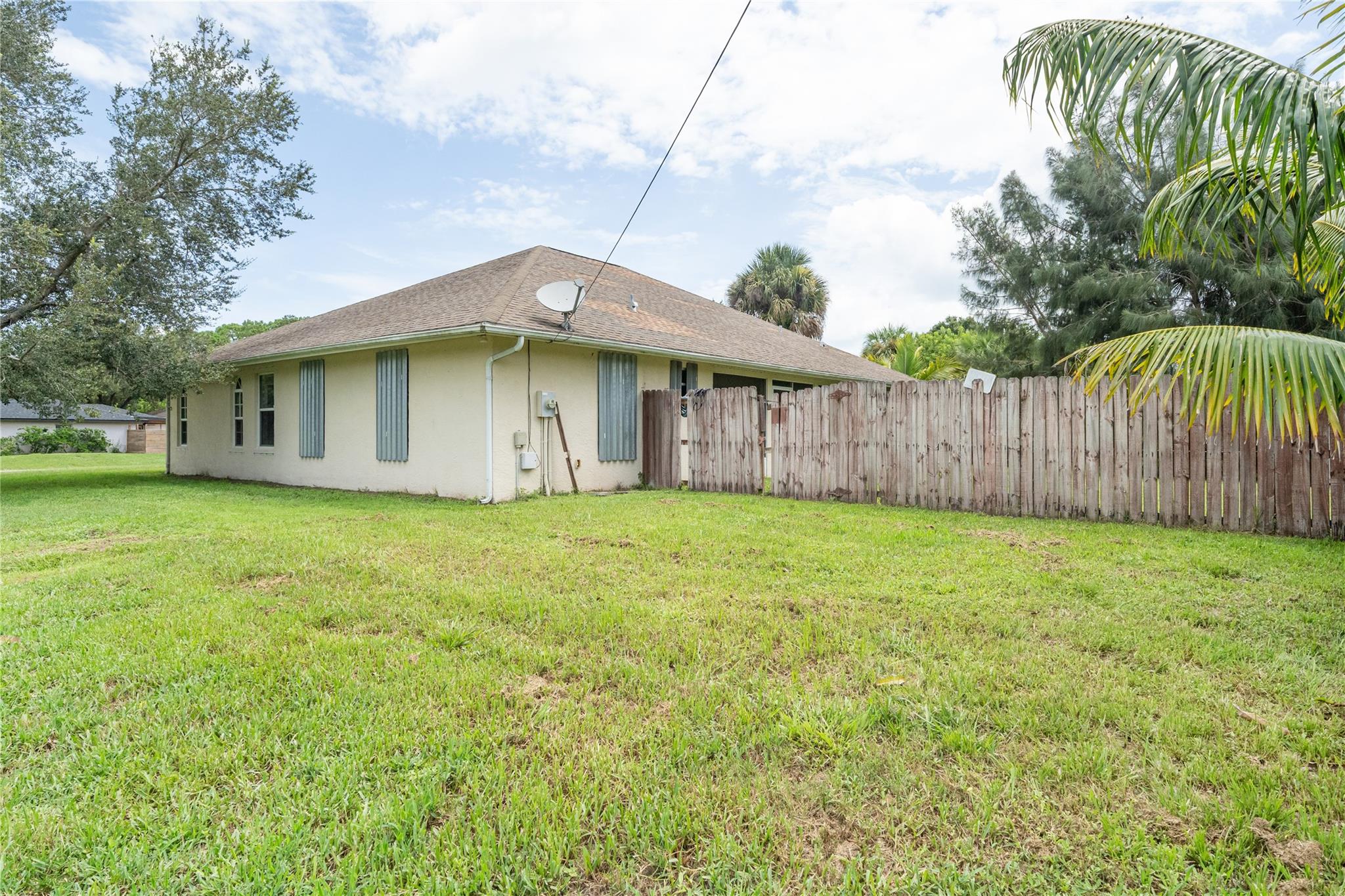 7205 Hibiscus Road