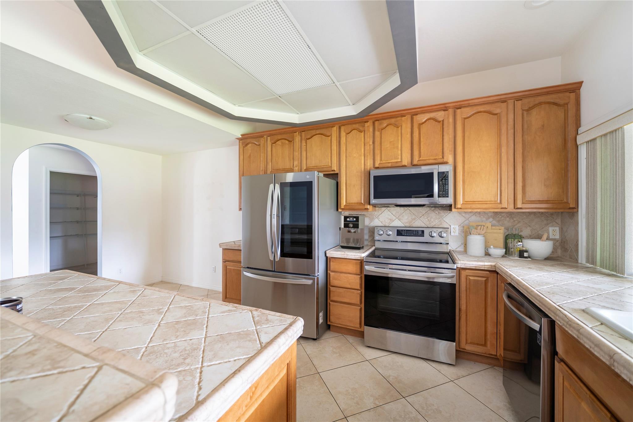 7205 Hibiscus Road