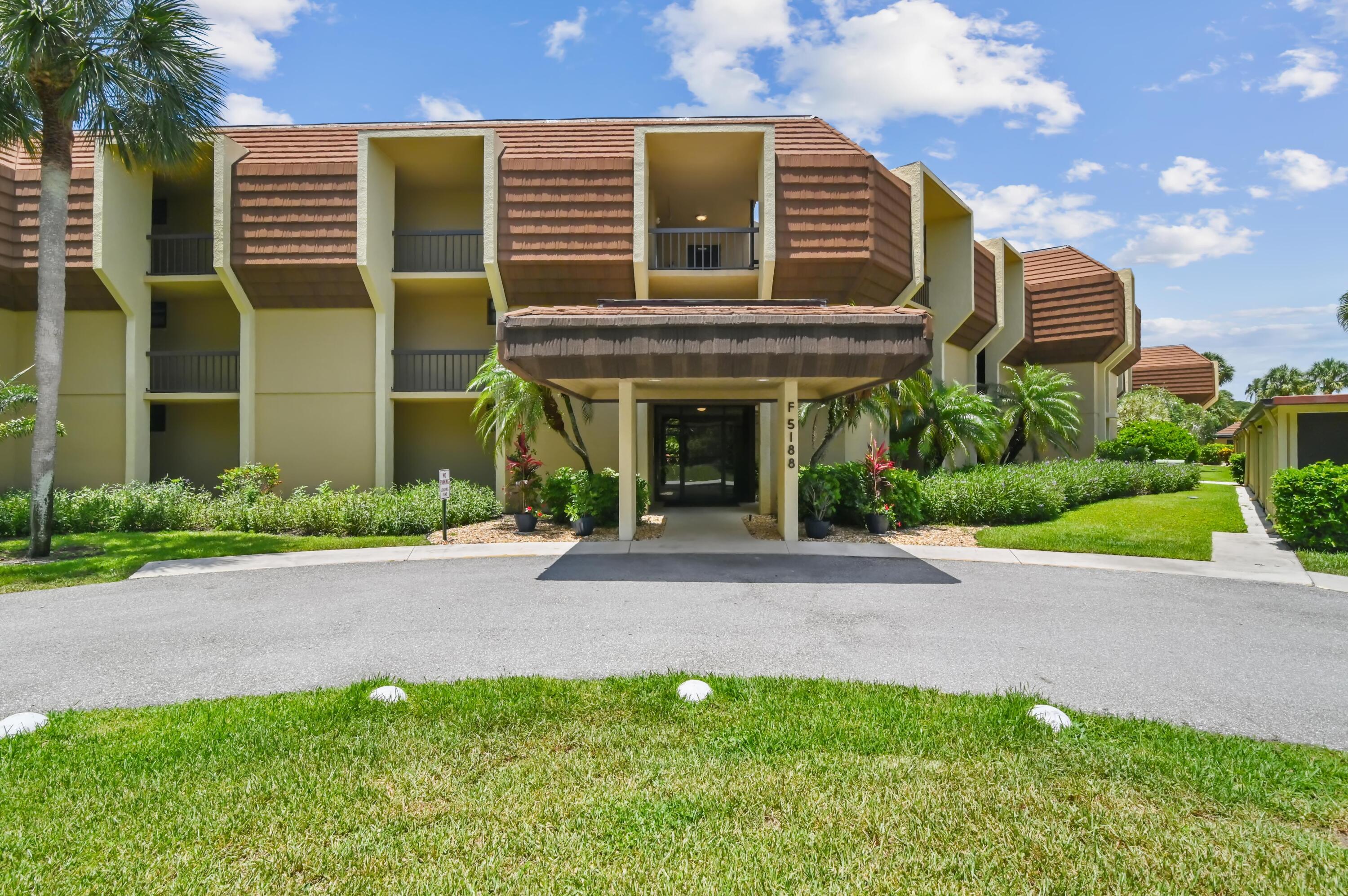 5188 Woodland Lakes Drive 332