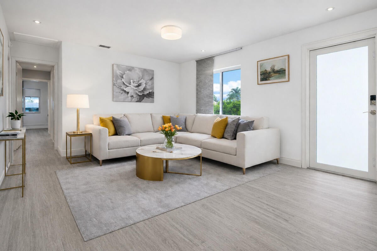 100 NW 40th Street