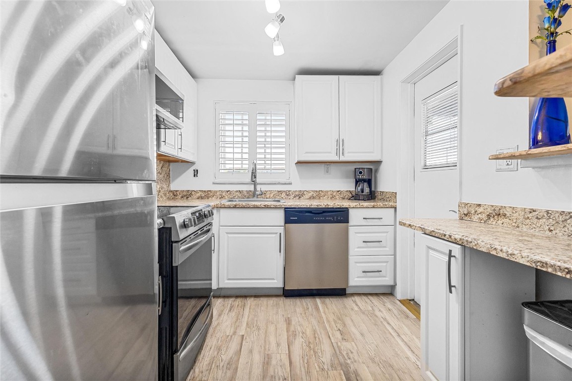 North Hampton Court - Residential